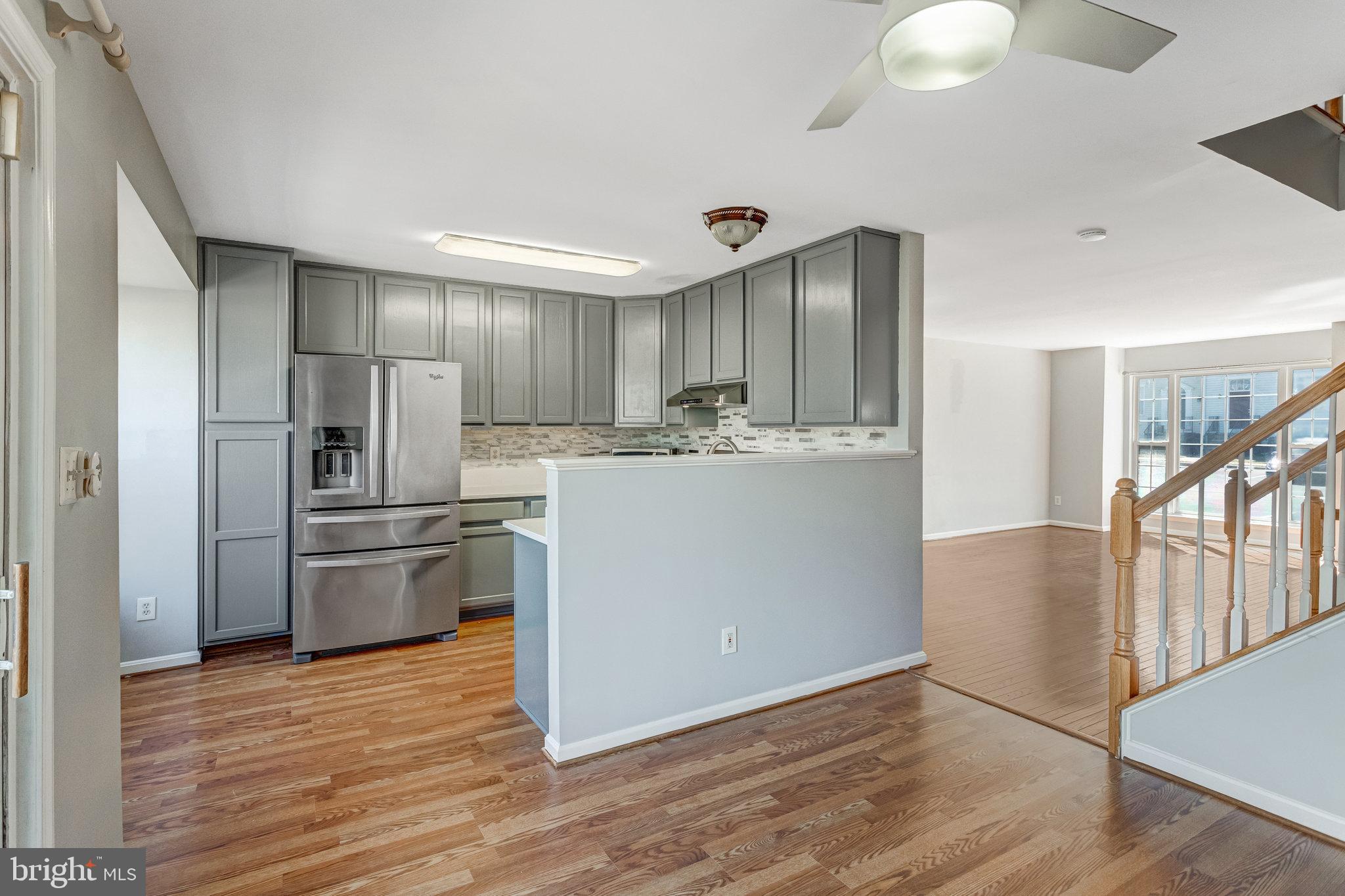 LAKECREST - Residential Lease