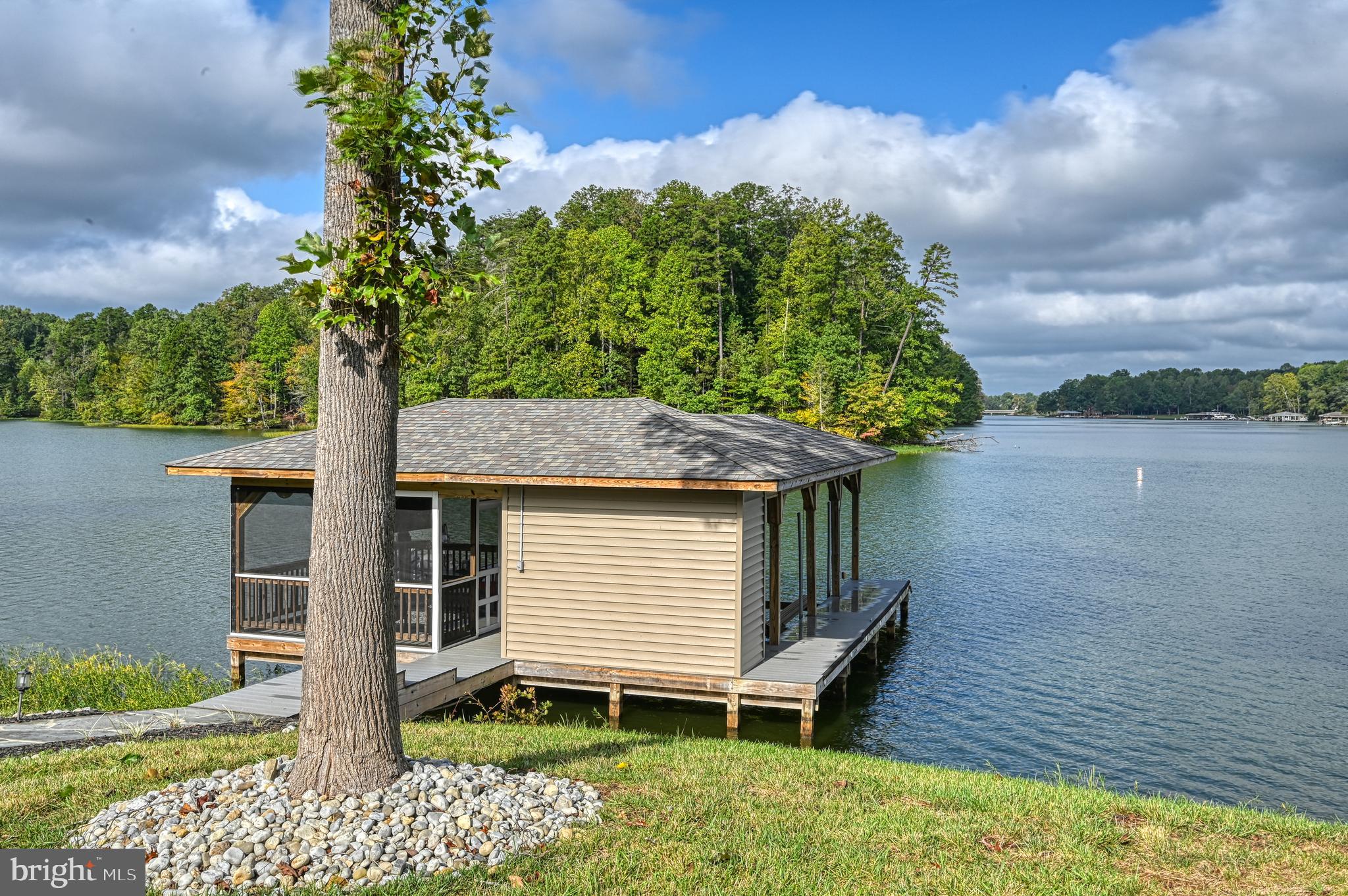 SUNSET COVE - Residential