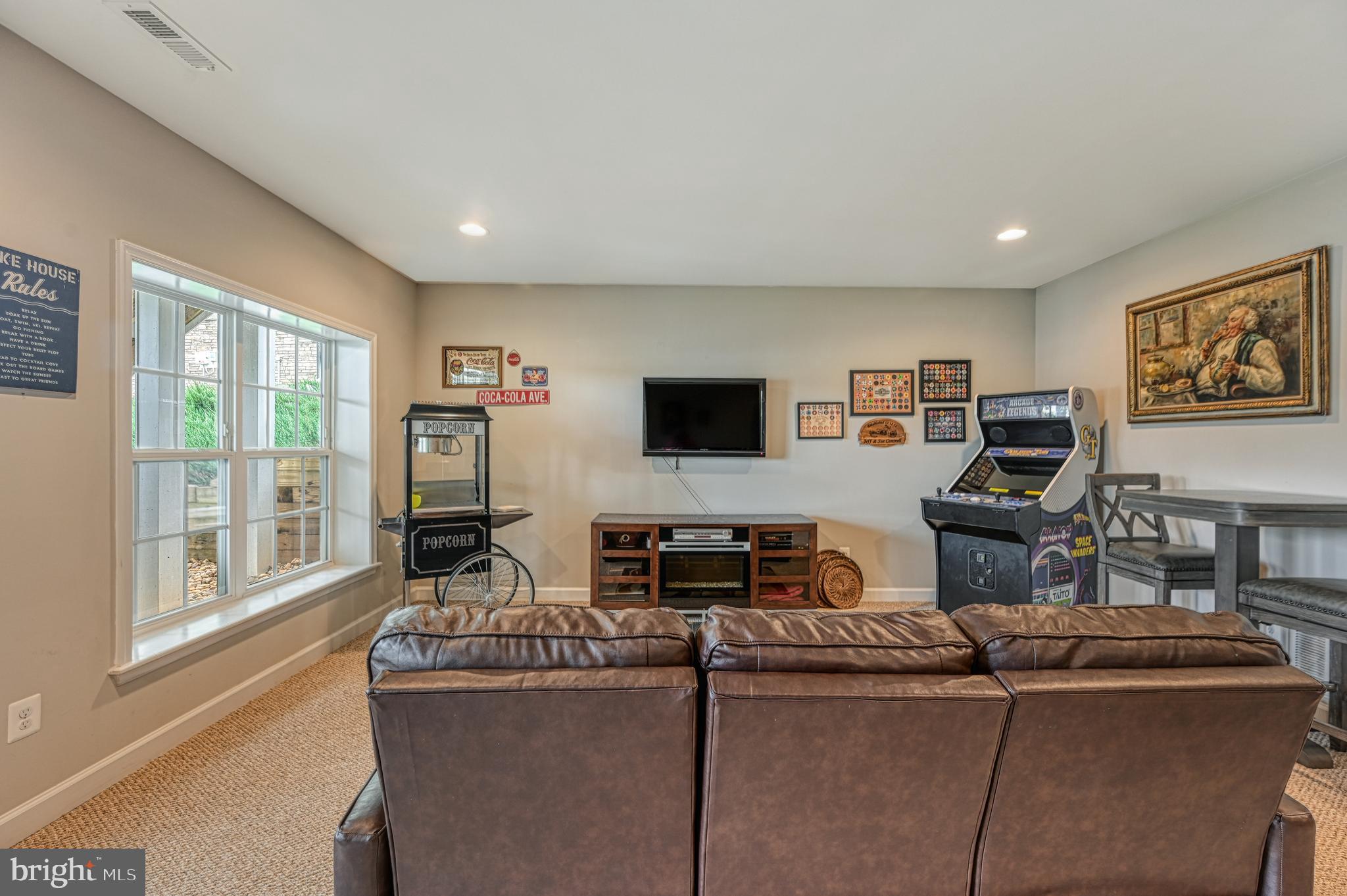 SUNSET COVE - Residential