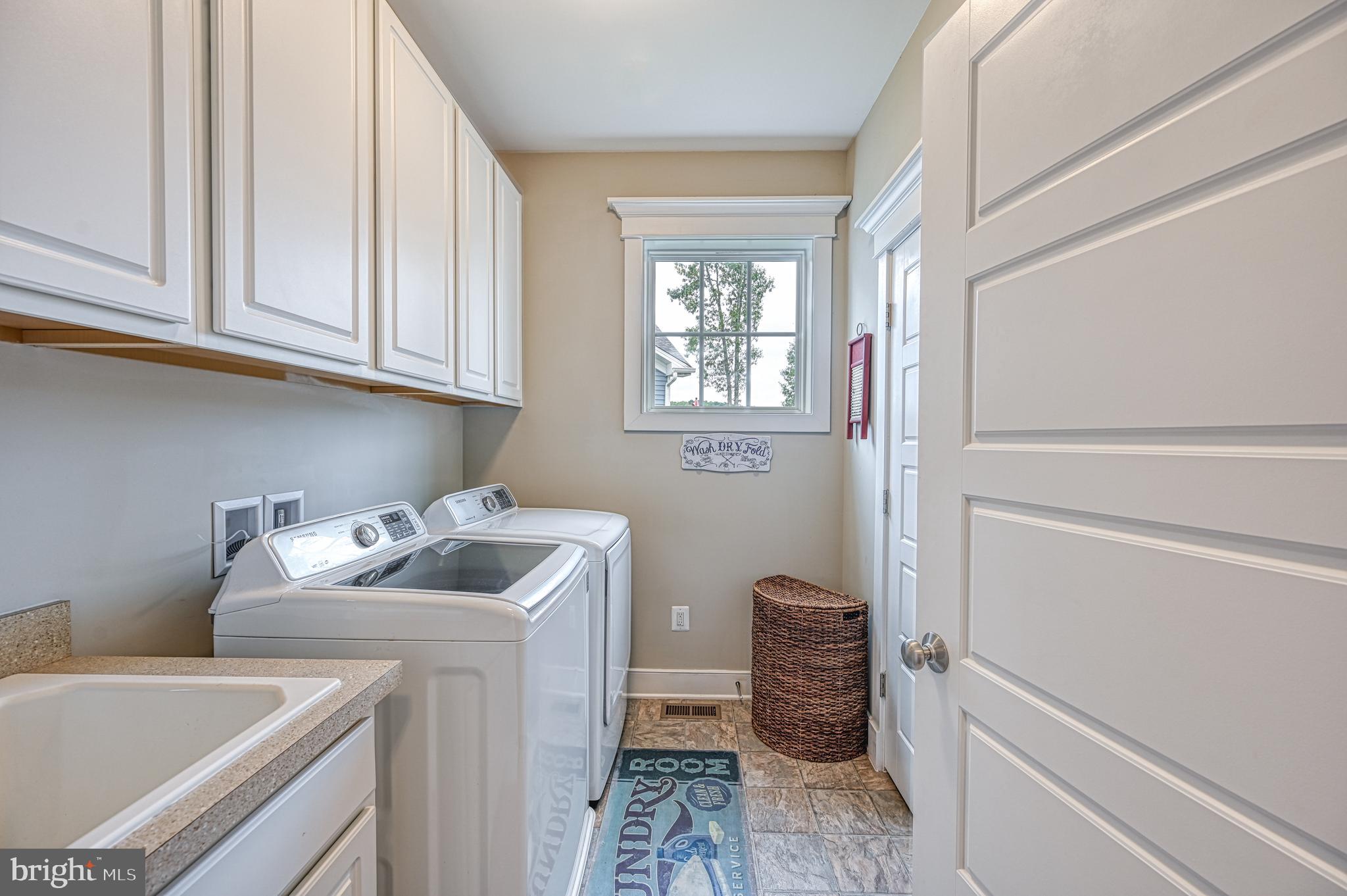 SUNSET COVE - Residential