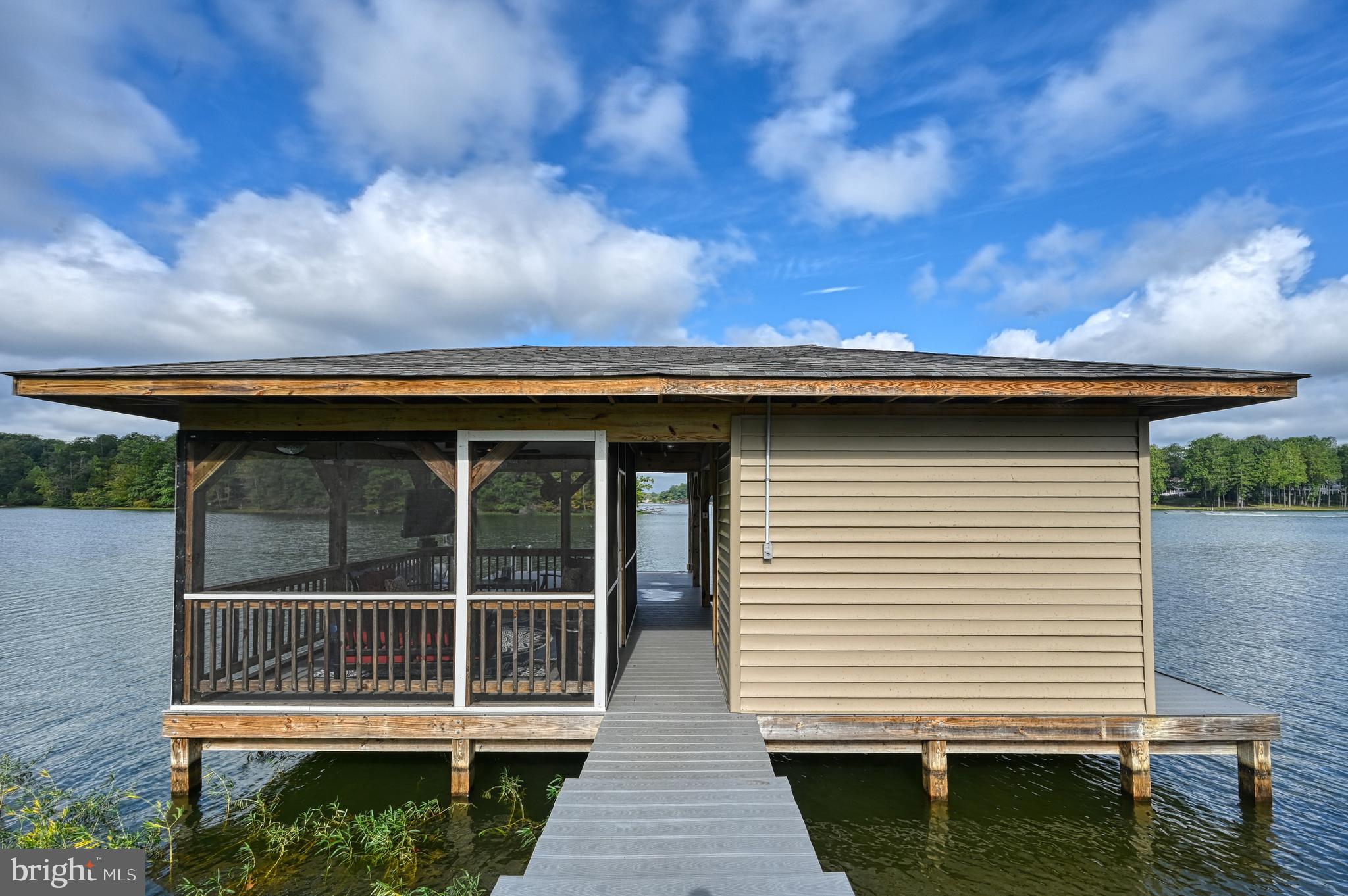 SUNSET COVE - Residential