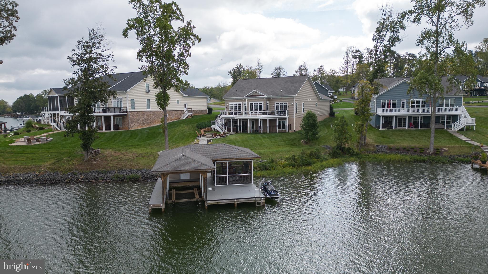 SUNSET COVE - Residential