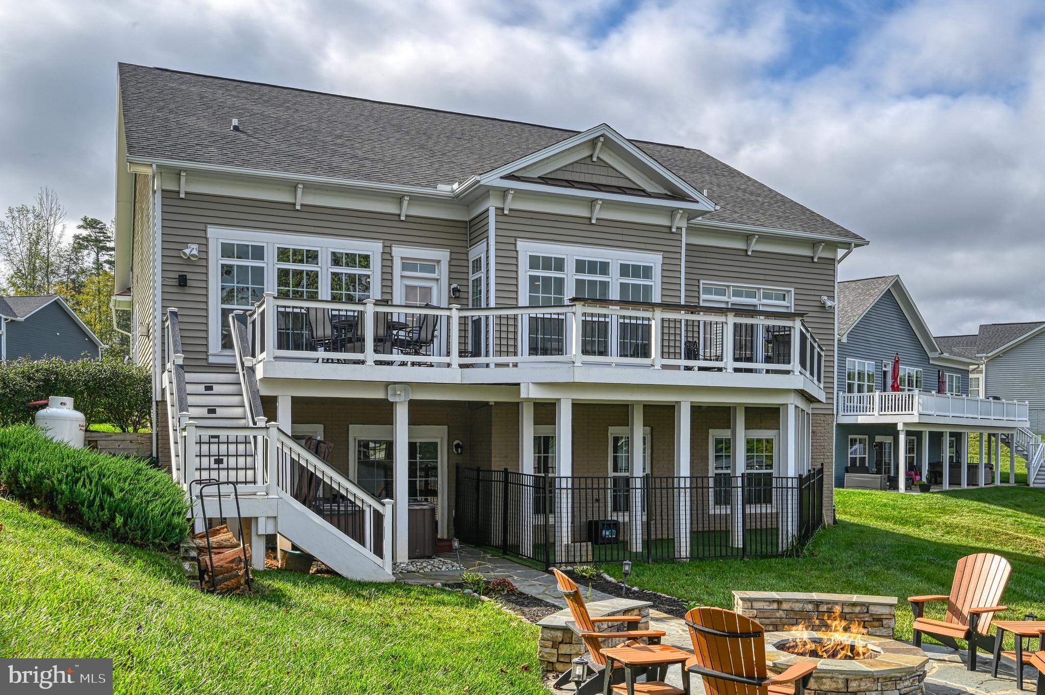 SUNSET COVE - Residential