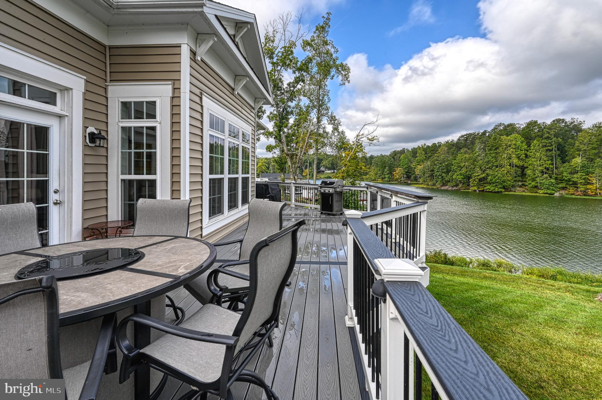 SUNSET COVE - Residential