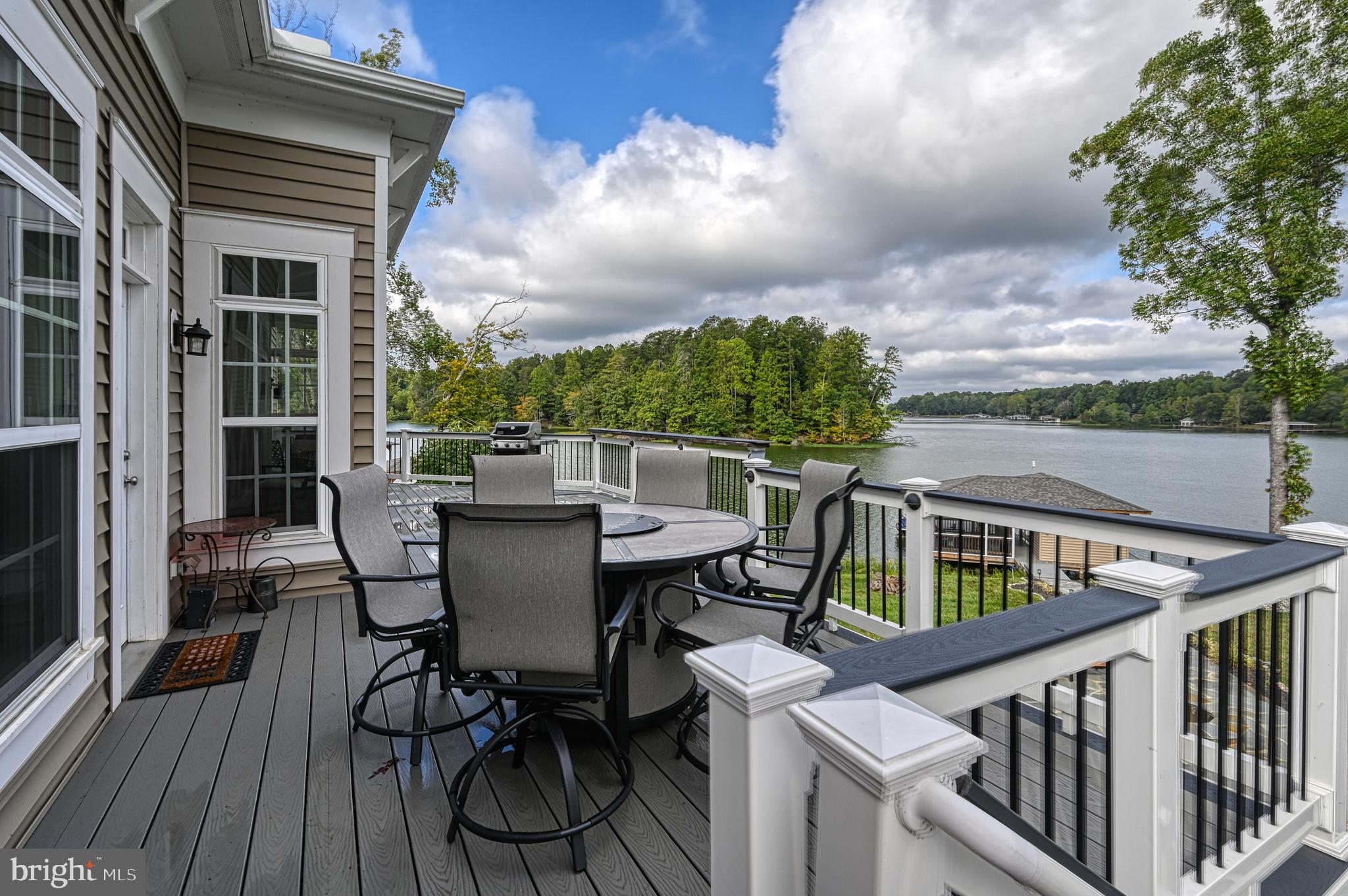 SUNSET COVE - Residential