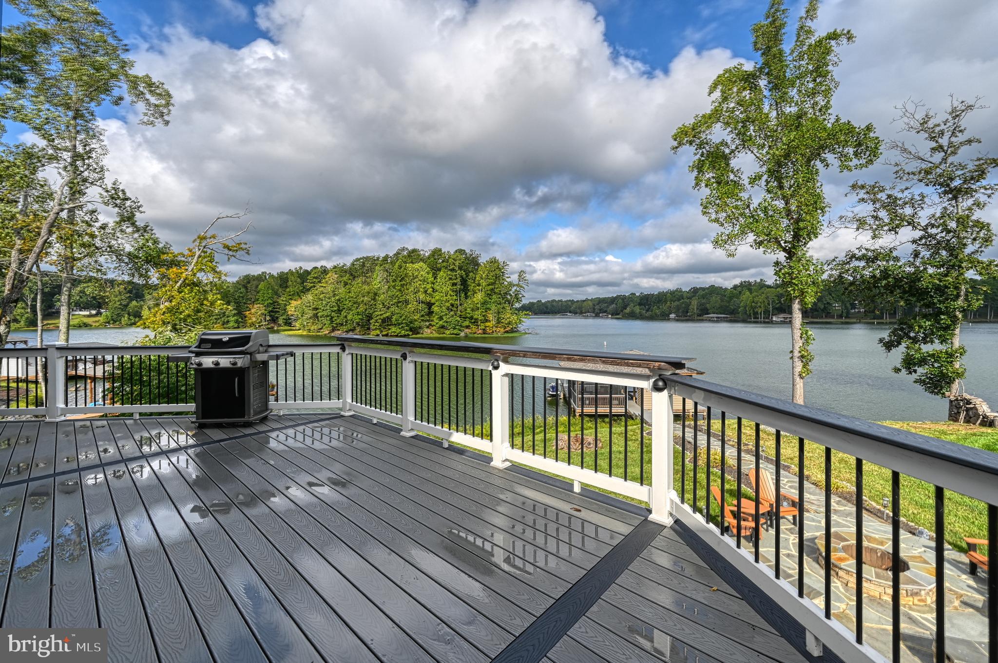 SUNSET COVE - Residential