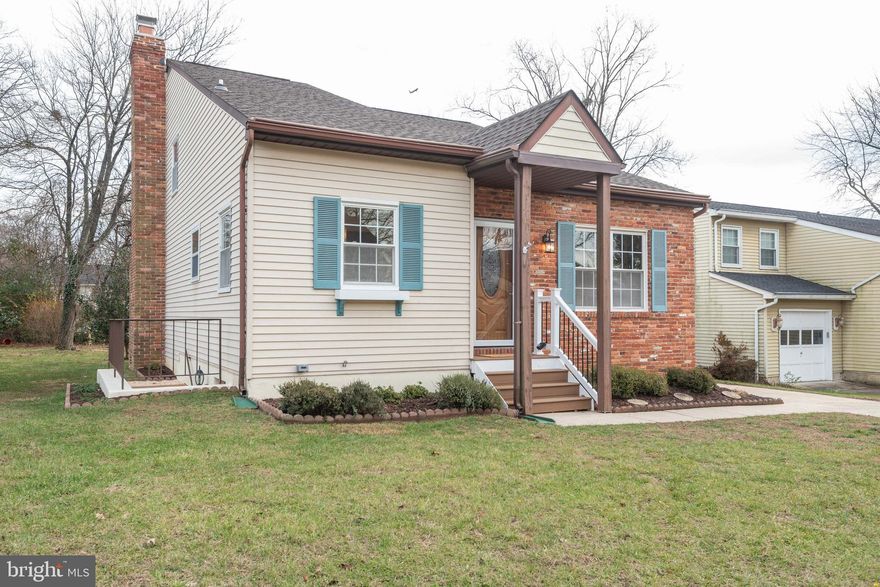 Great home located in the Severna Park School District.  This 3 bedroom 2.5 bath home has plenty of space for your family - approx 2144 sq ft.  Entryway has large living room with cathedral ceilings, dining room and kitchen are adjacent. Step down into the large family room with wood burning fireplace and lots of natural light from the sliding glass door which leads to an extended deck and level backyard with storage shed.  
The kitchen needs updating but the larger items have already been improved such as newer Windows (approx 2009), Roof (2020), Ext HVAC (2021), Water Heater (2021), Int Pex Water Lines replaced with CPVPC (2023), Carpet - Bedrooms (2023), Paint (2023), Laundry Room Floor (2023), Washer (2022), Fireplace Liner & Re-topped Chimney (2023), Updated Bathrooms (2023), Deck (2023) and Landscaping (2023).  Located in the Chartridge community, offering a large recreational area with an outdoor swimming pool, basketball court, volleyball court, playground and large ballfield area.  This popular subdivision is a short distance to the schools, shopping centers, community ball fields and parks.