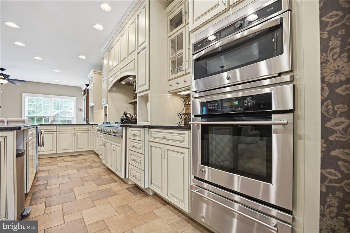 CALVERT CROSSING - Residential