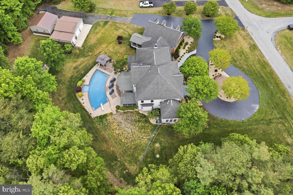 CALVERT CROSSING - Residential