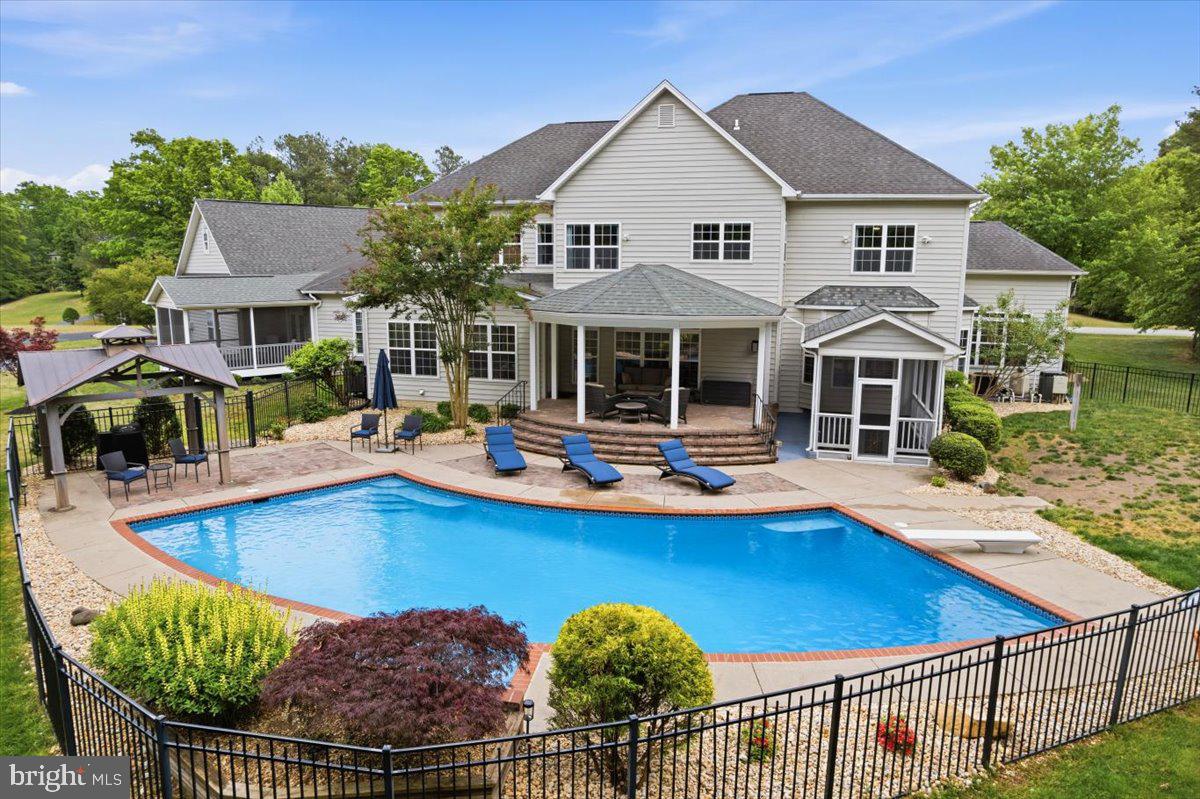 CALVERT CROSSING - Residential