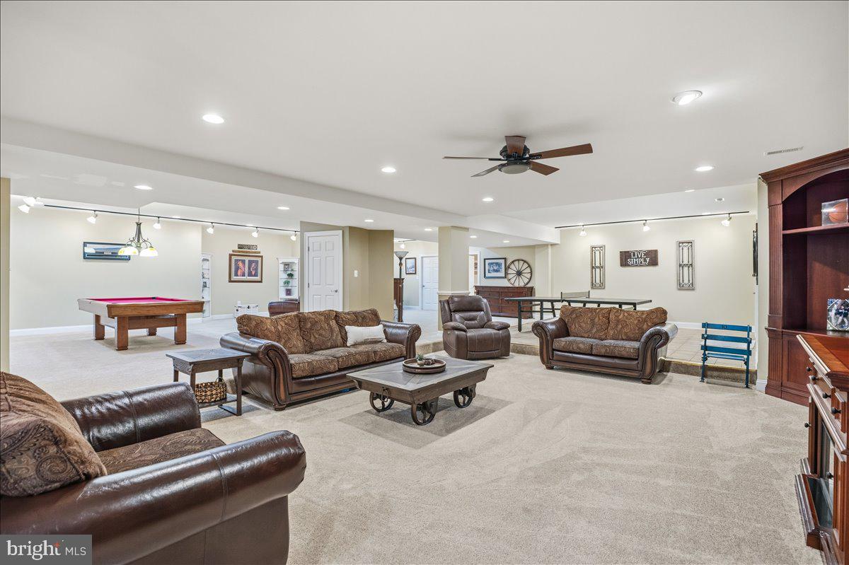 CALVERT CROSSING - Residential