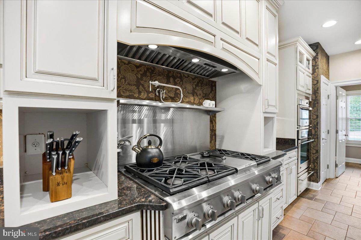 CALVERT CROSSING - Residential