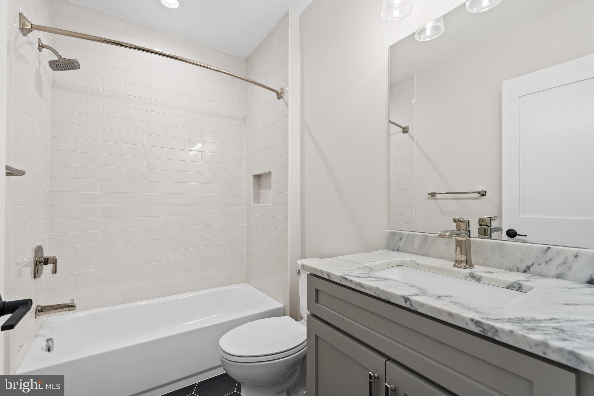 DOUGLAS PARK - Residential