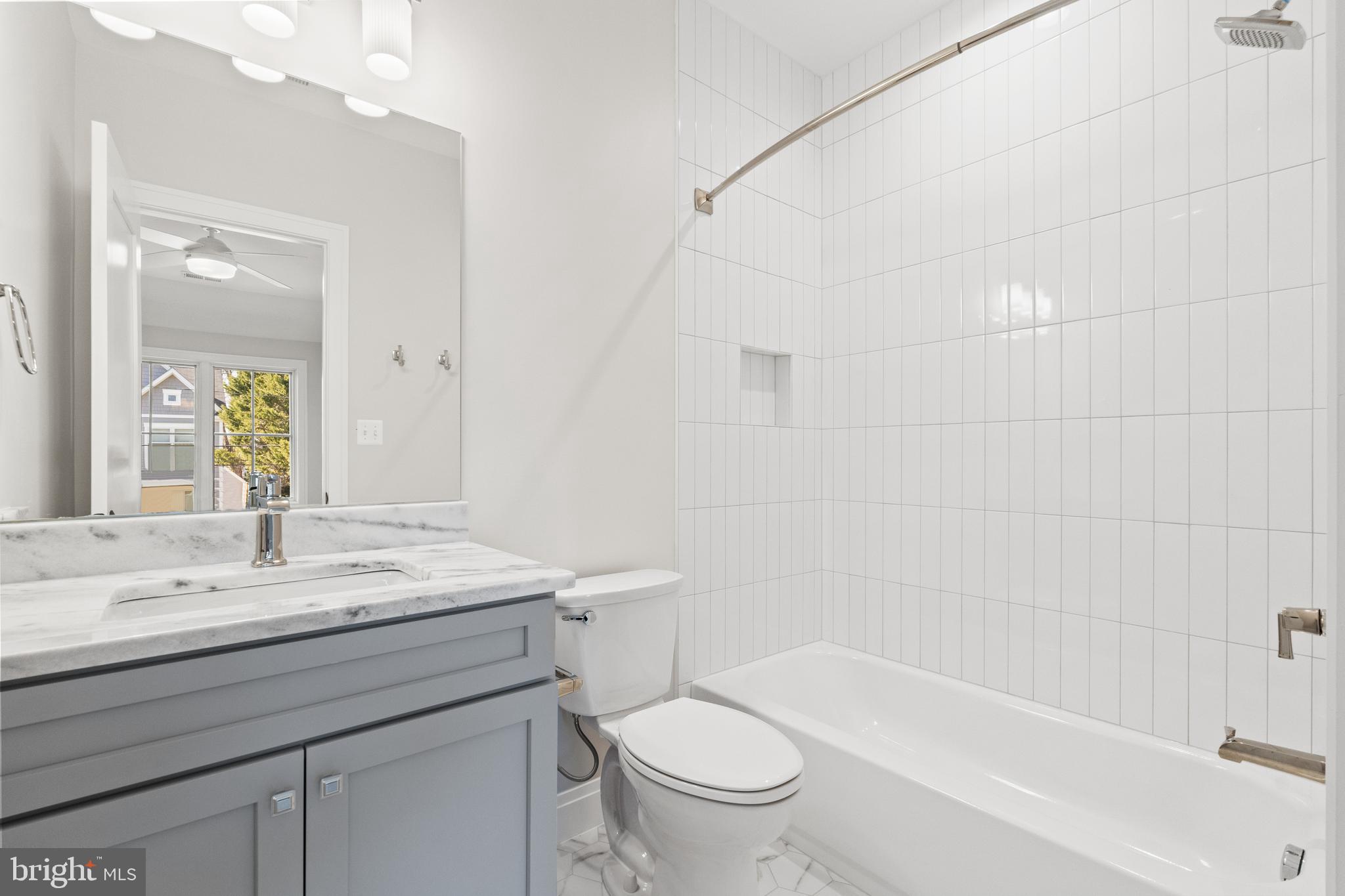 DOUGLAS PARK - Residential