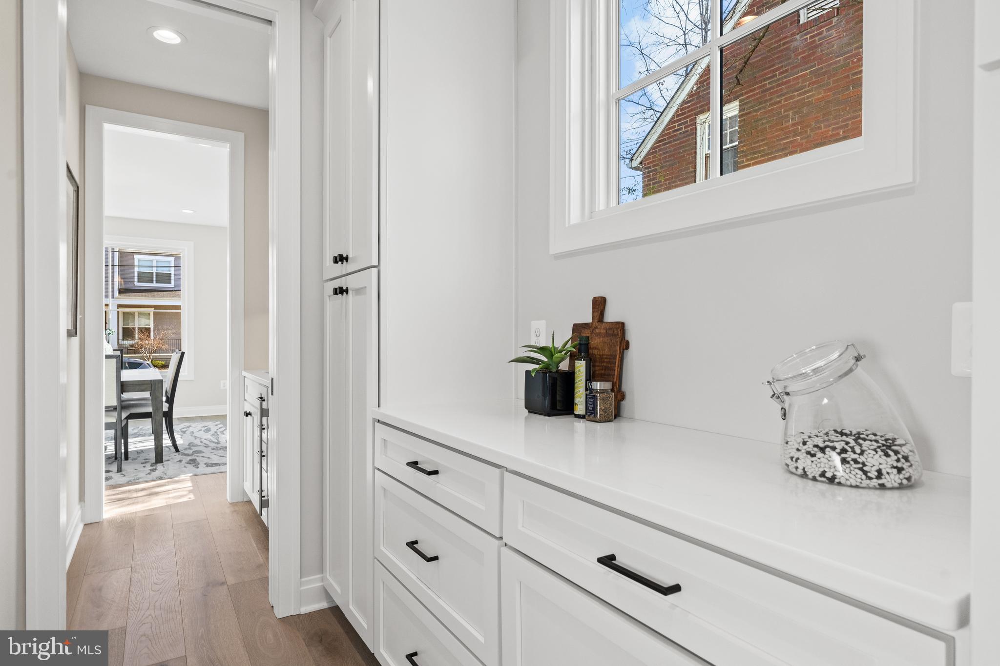 DOUGLAS PARK - Residential