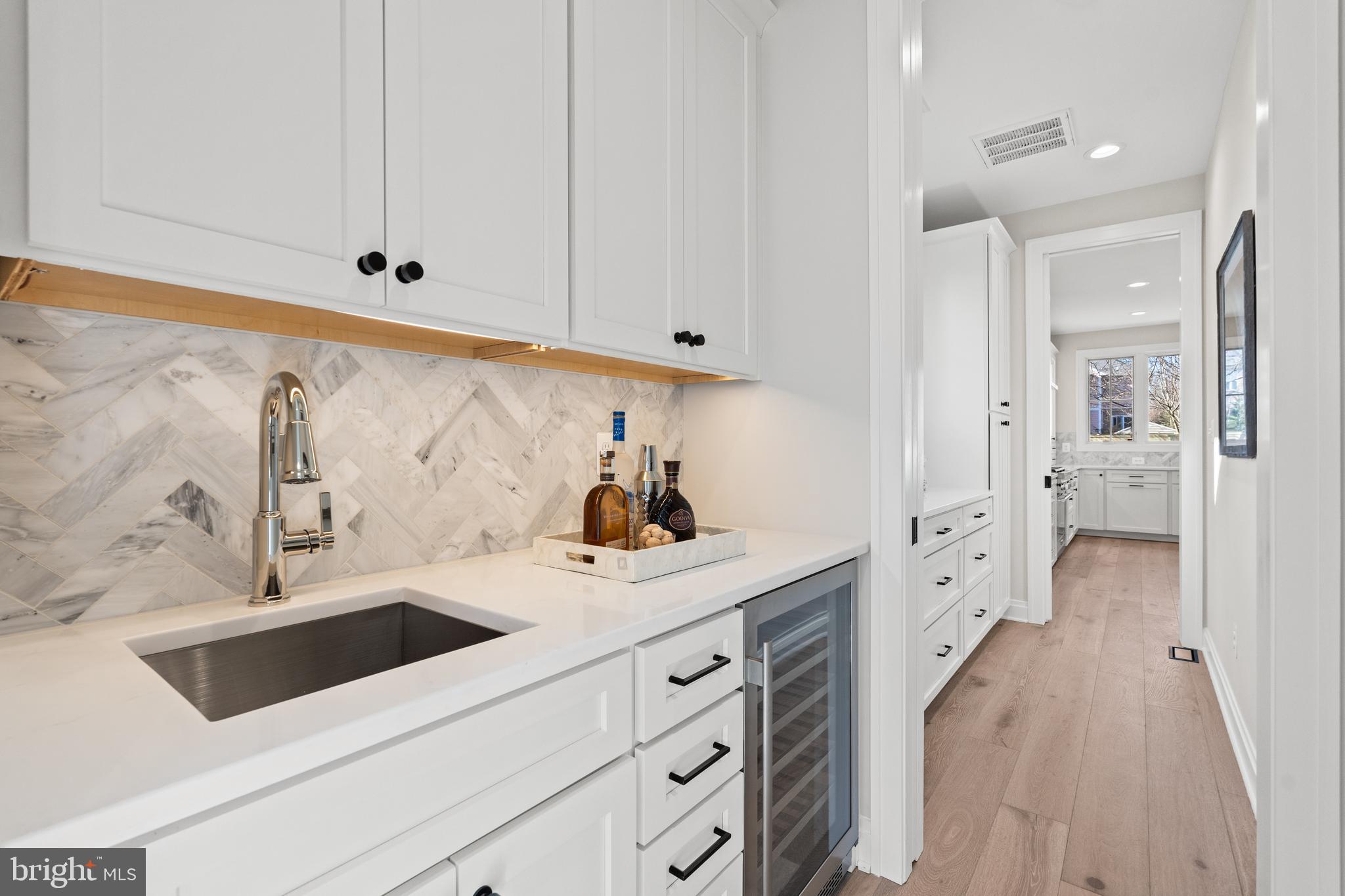 DOUGLAS PARK - Residential