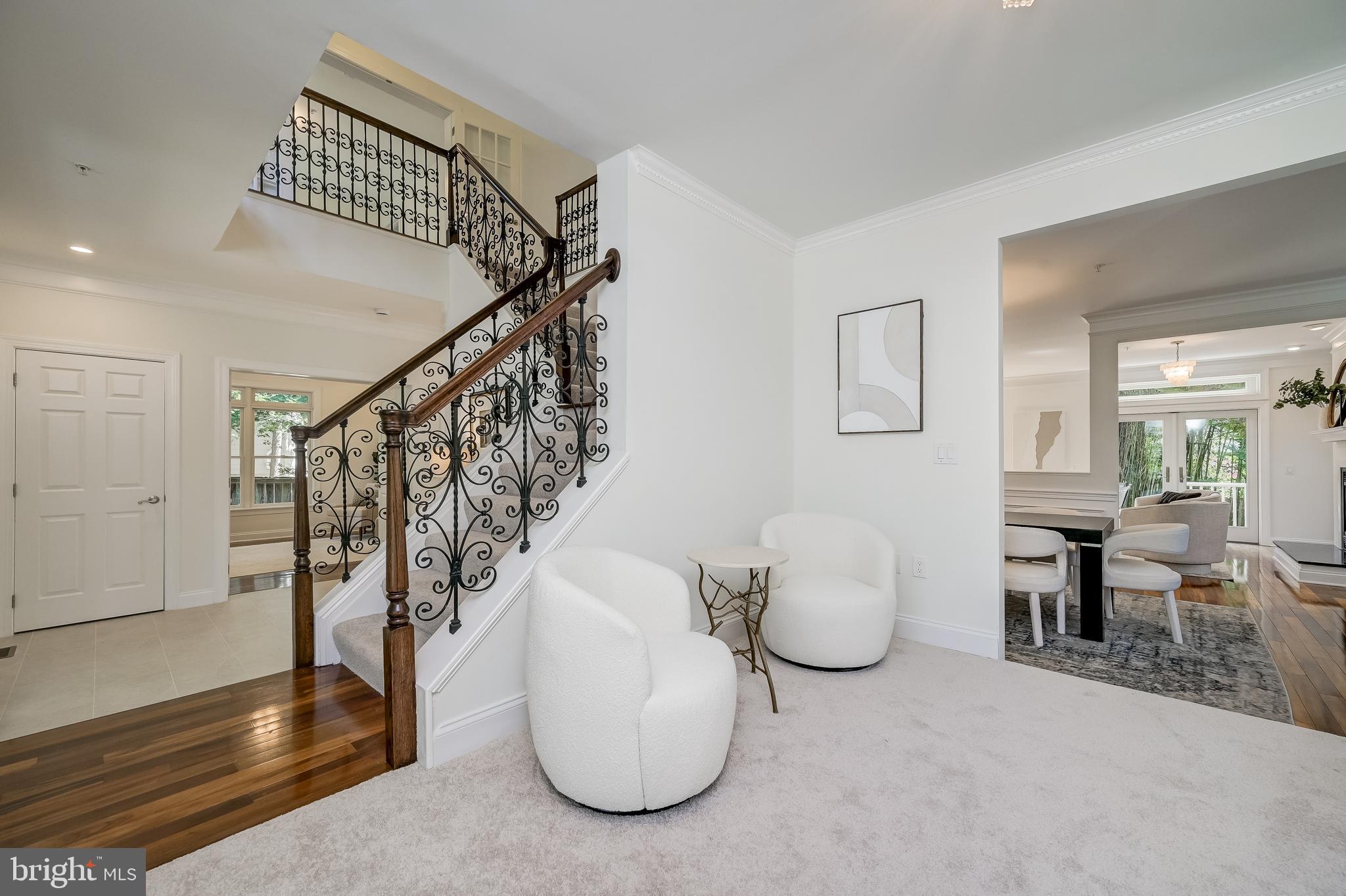 GREENWICH FOREST - Residential