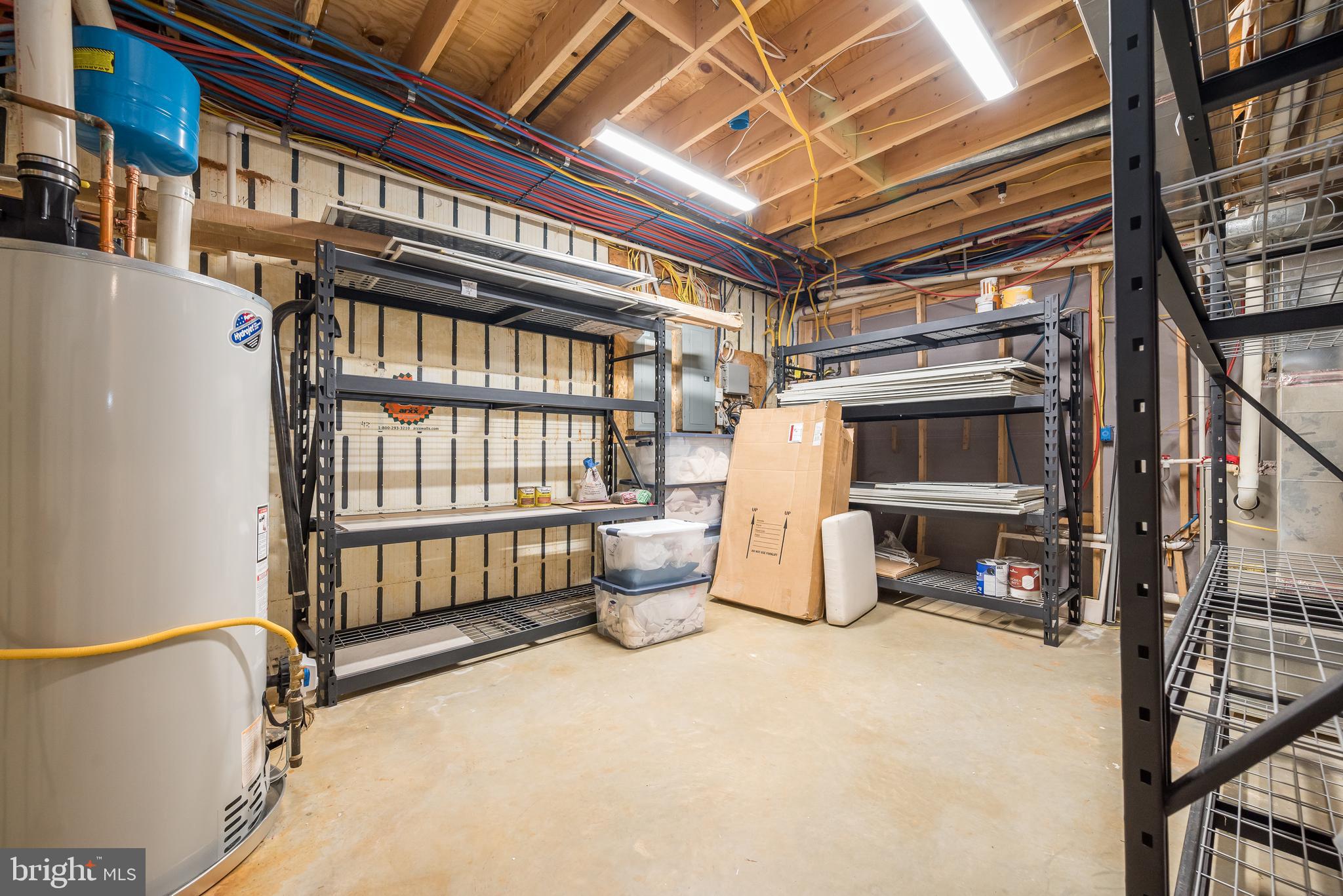 GREENWICH FOREST - Residential