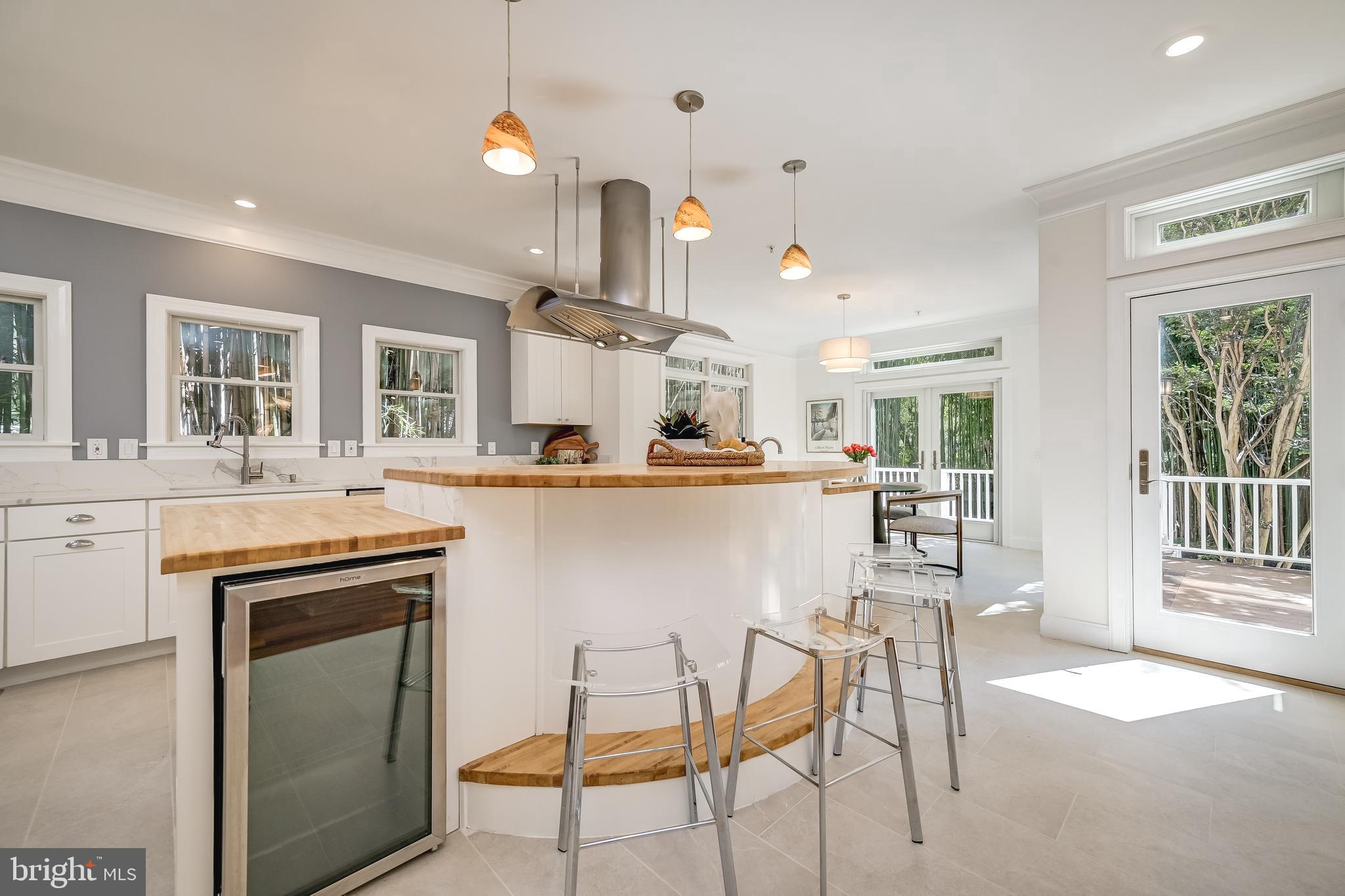 GREENWICH FOREST - Residential