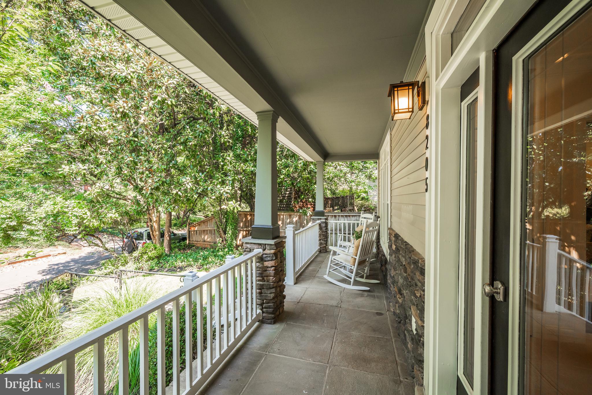 GREENWICH FOREST - Residential