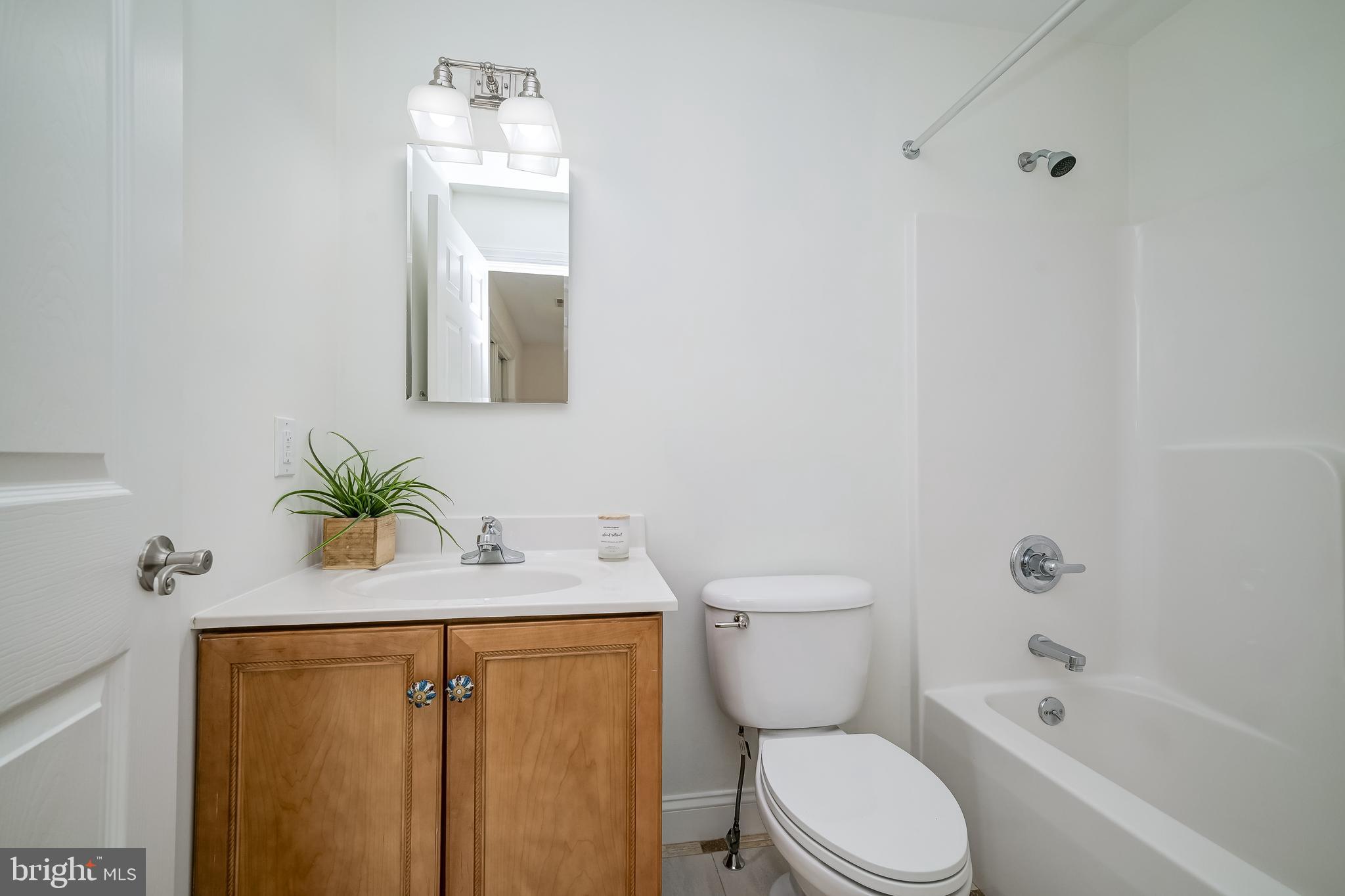 GREENWICH FOREST - Residential