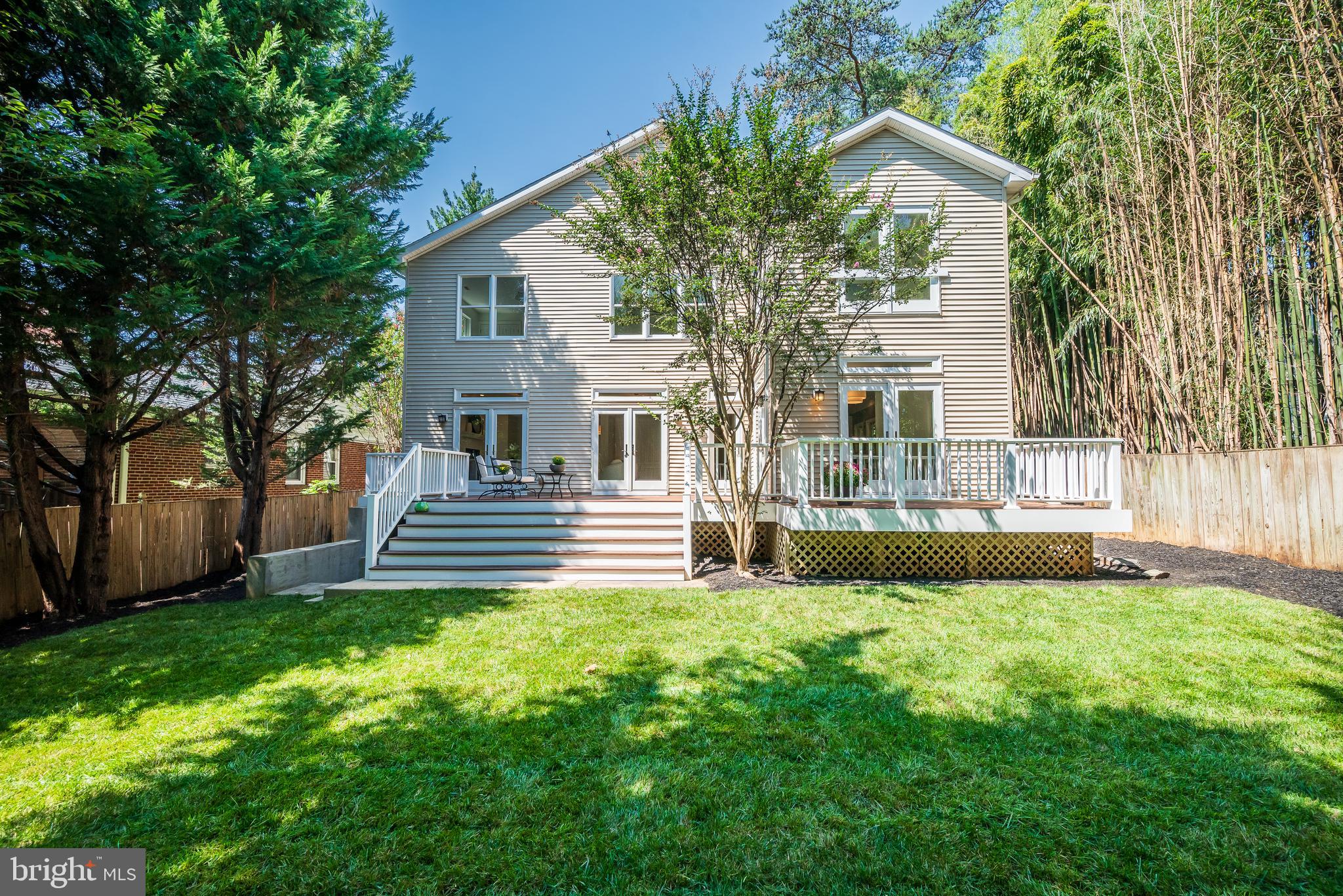 GREENWICH FOREST - Residential