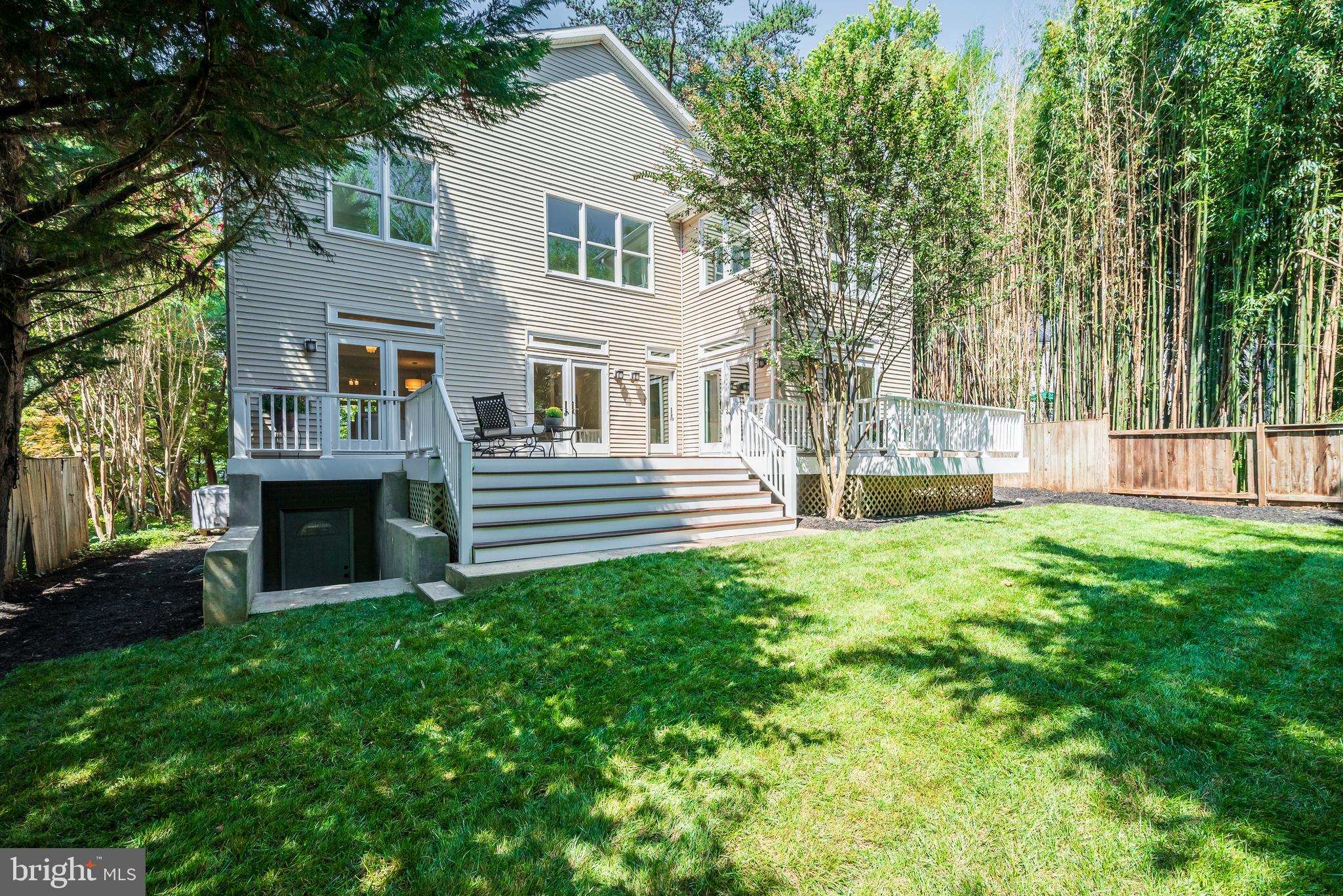 GREENWICH FOREST - Residential