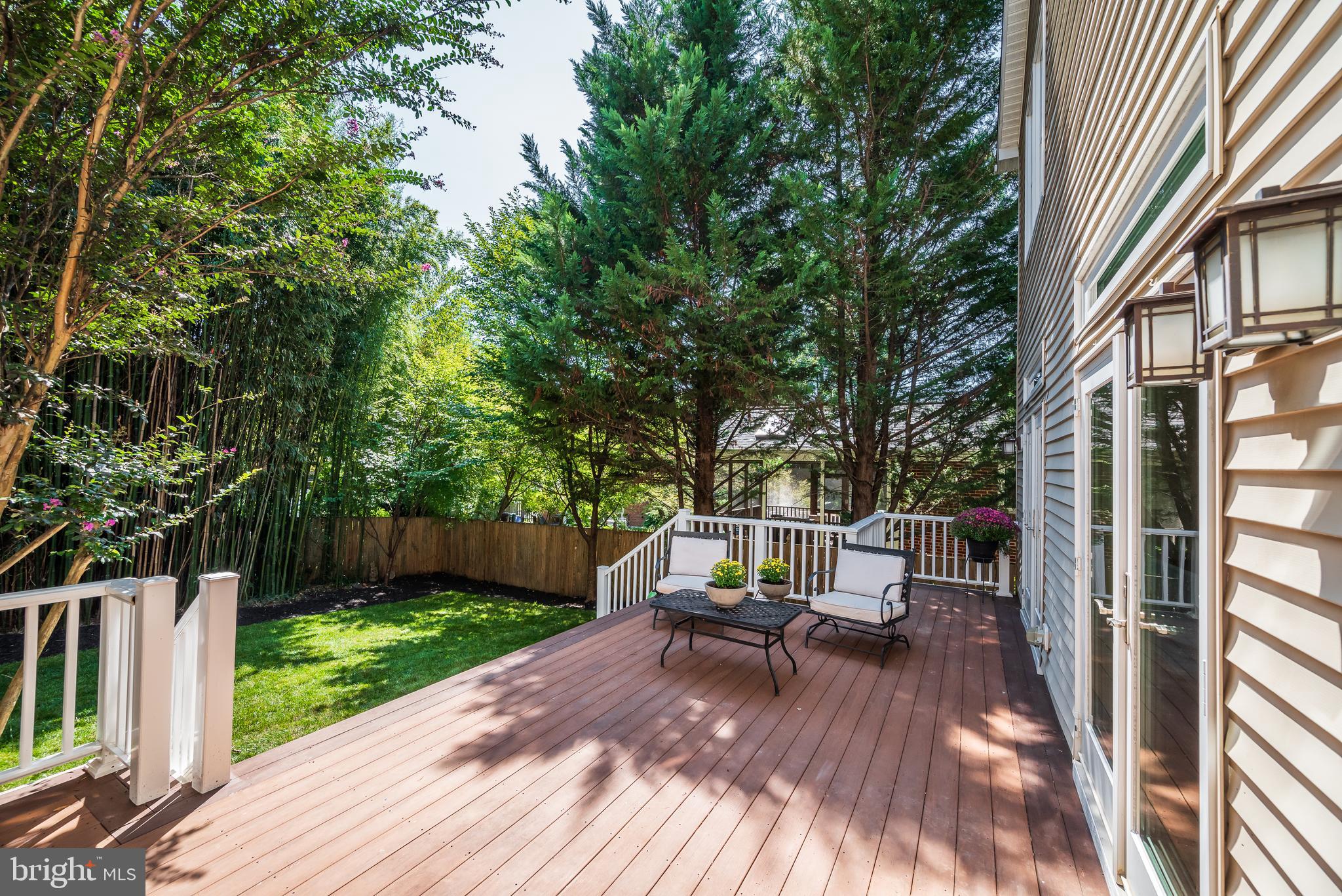 GREENWICH FOREST - Residential