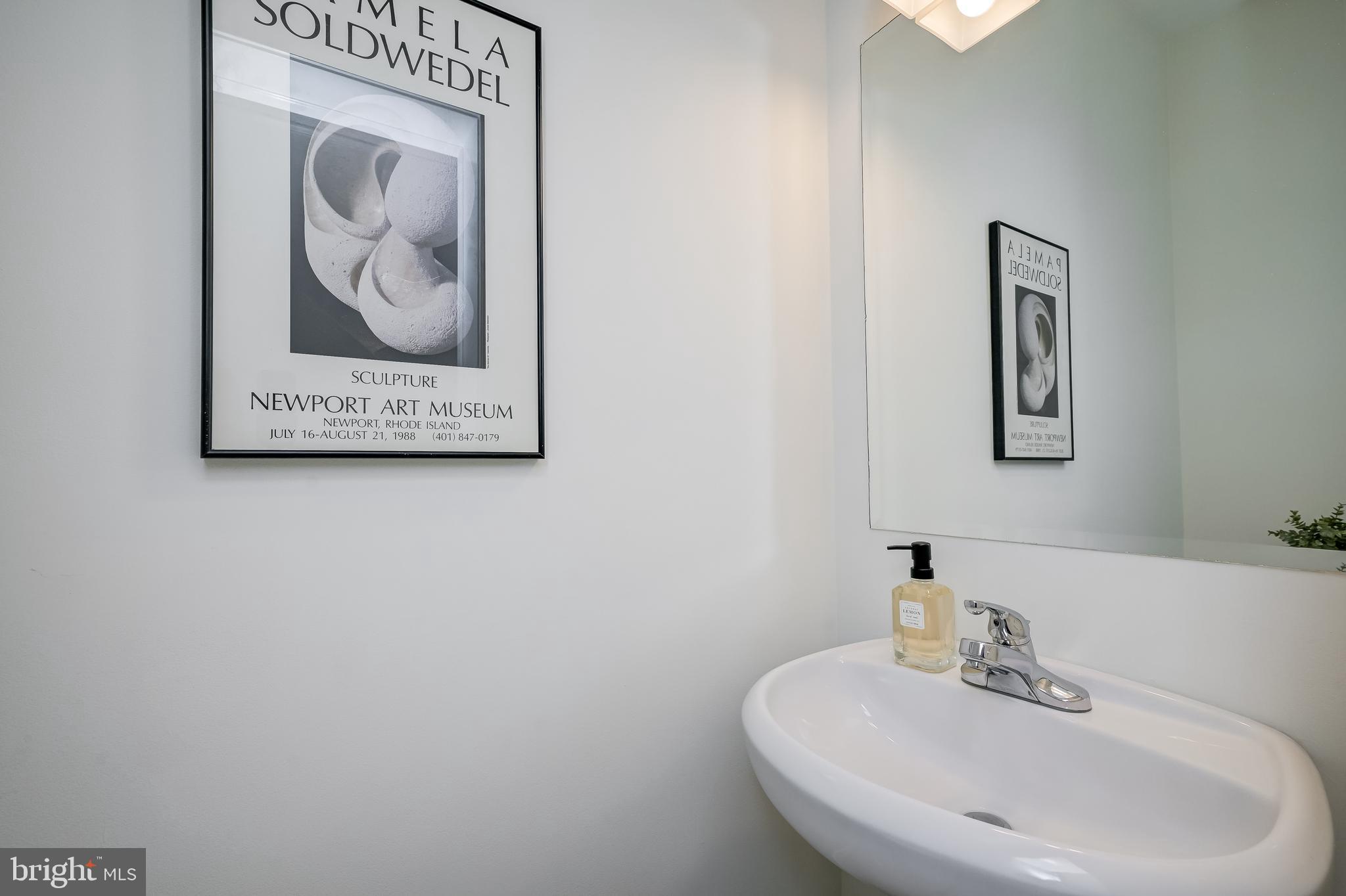 GREENWICH FOREST - Residential