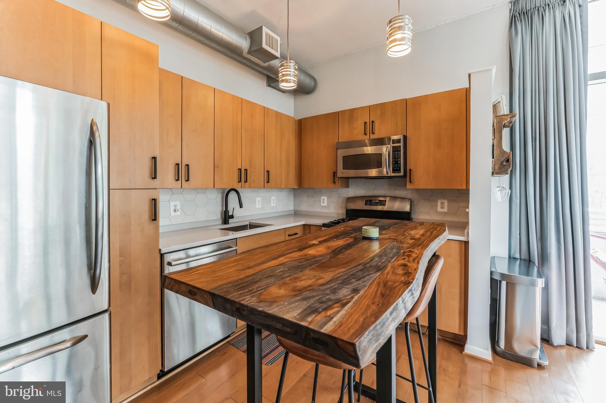 811 4TH STREET NW 318