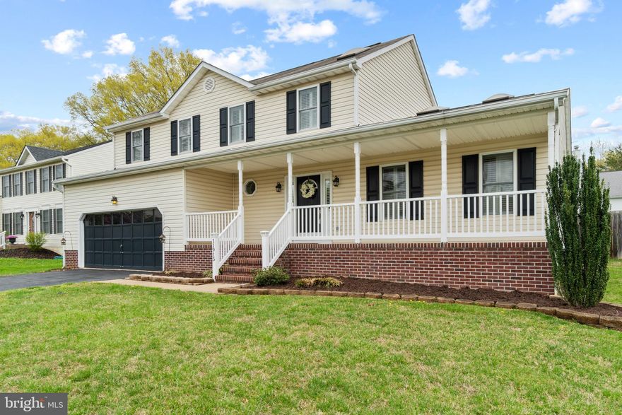 Are you looking for a house to make your own, fill with new memories and call your home?  THIS IS THE ONE!  Classic colonial with 4 bedrooms, 2 car garage and a wonderful layout for comfortable living.   There is a front room which can be used however it best fits your need...an office, entertaining area or second hang-out.   Plantation blinds throughout, a  modern fireplace surround, beautiful island cabinet, pvc low- maintenace front porch railings, crown molding and chair railing are present.   There is a large pantry in kitchen that is currently being used as storage as homeowners prepare to move.    Don't miss the beautiful hardwood floors in the family room.   Outside you will find a large, fenced in backyard with a grilling deck and screened in porch with a ceiling fan for enjoying those warm summer evenings .  There is a shed in the backyard for yard equipment or any of the "extras" that we all have!  Welcome Home to 11915 Woodland View.