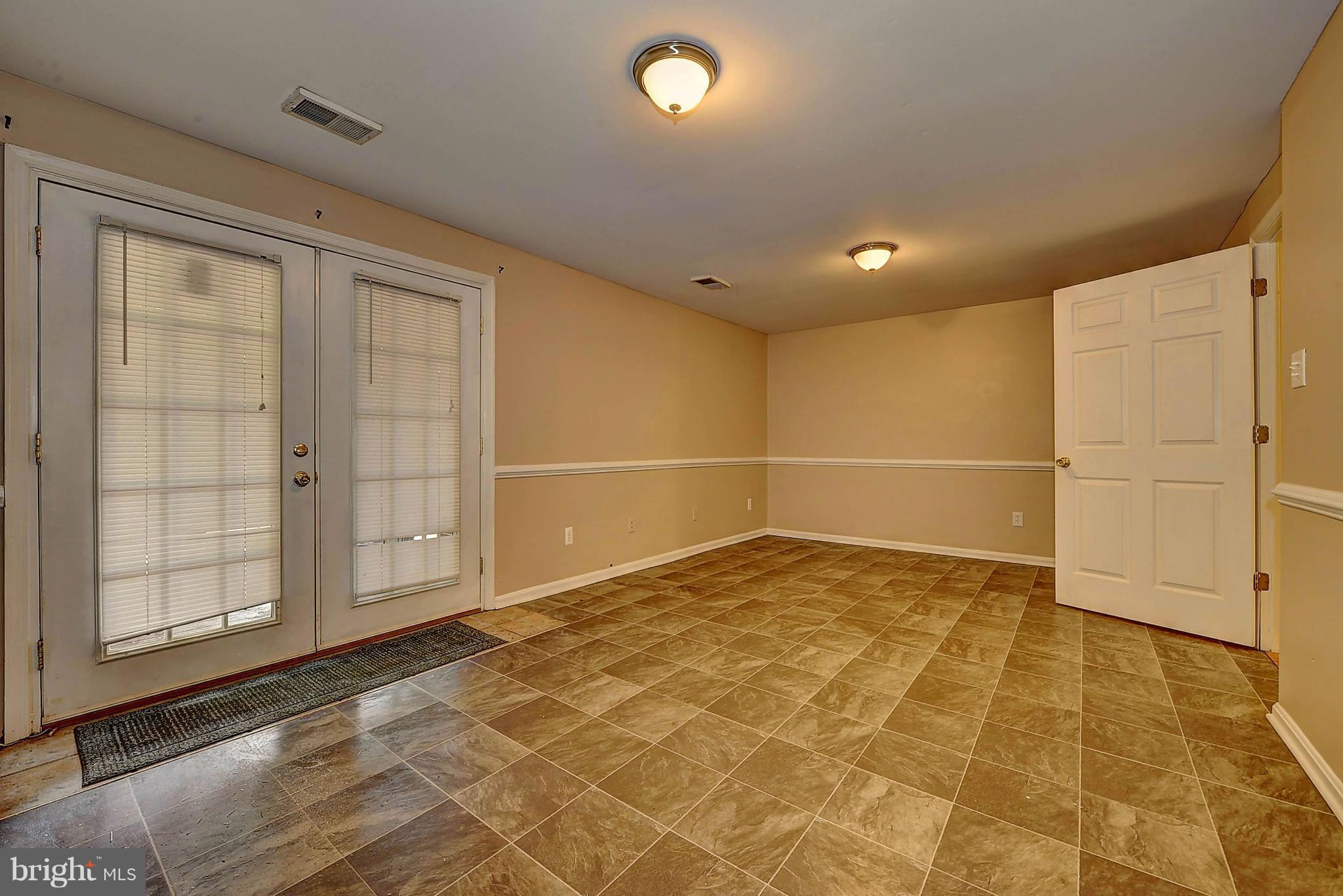 THE TIMBERS - Residential Lease