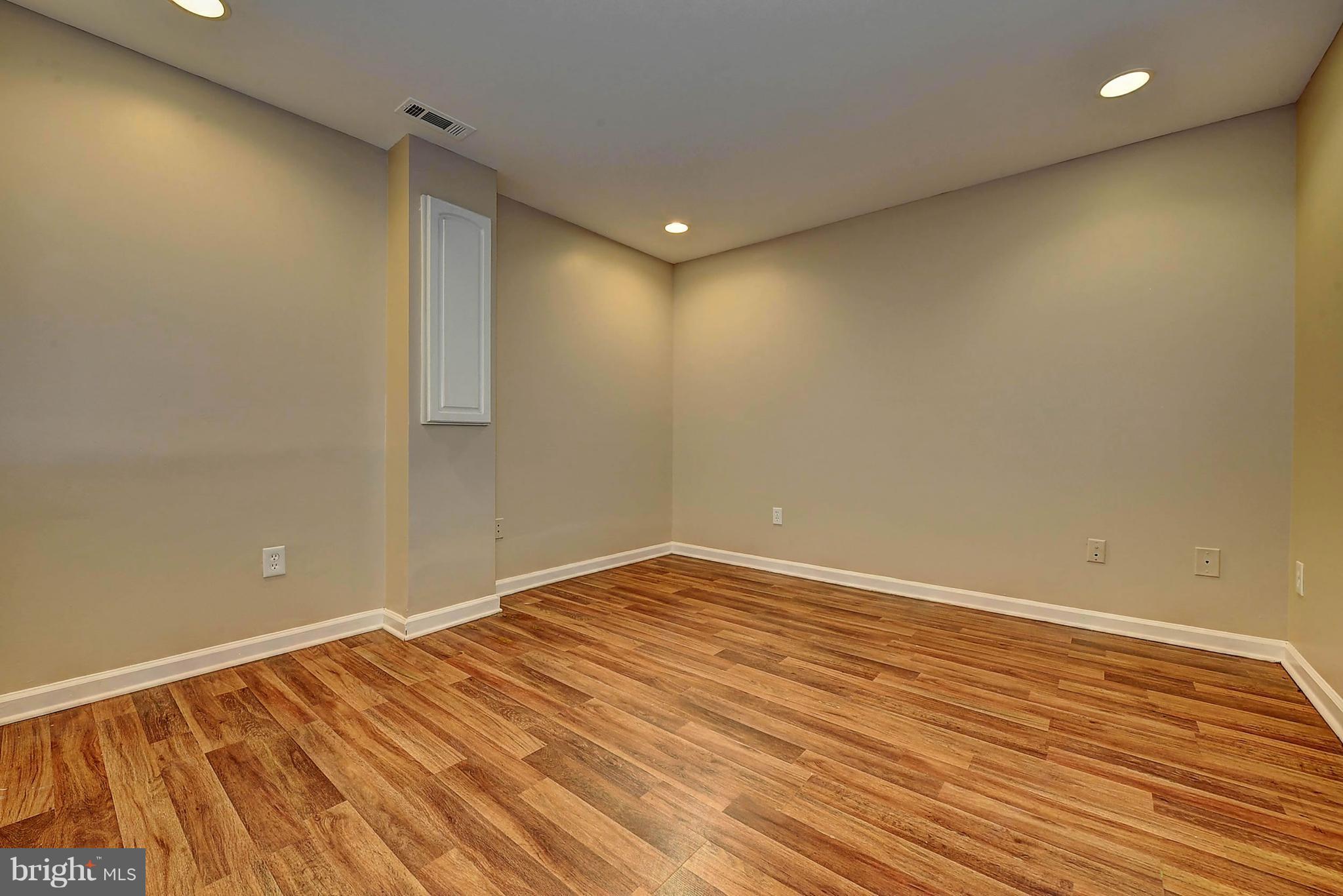 THE TIMBERS - Residential Lease