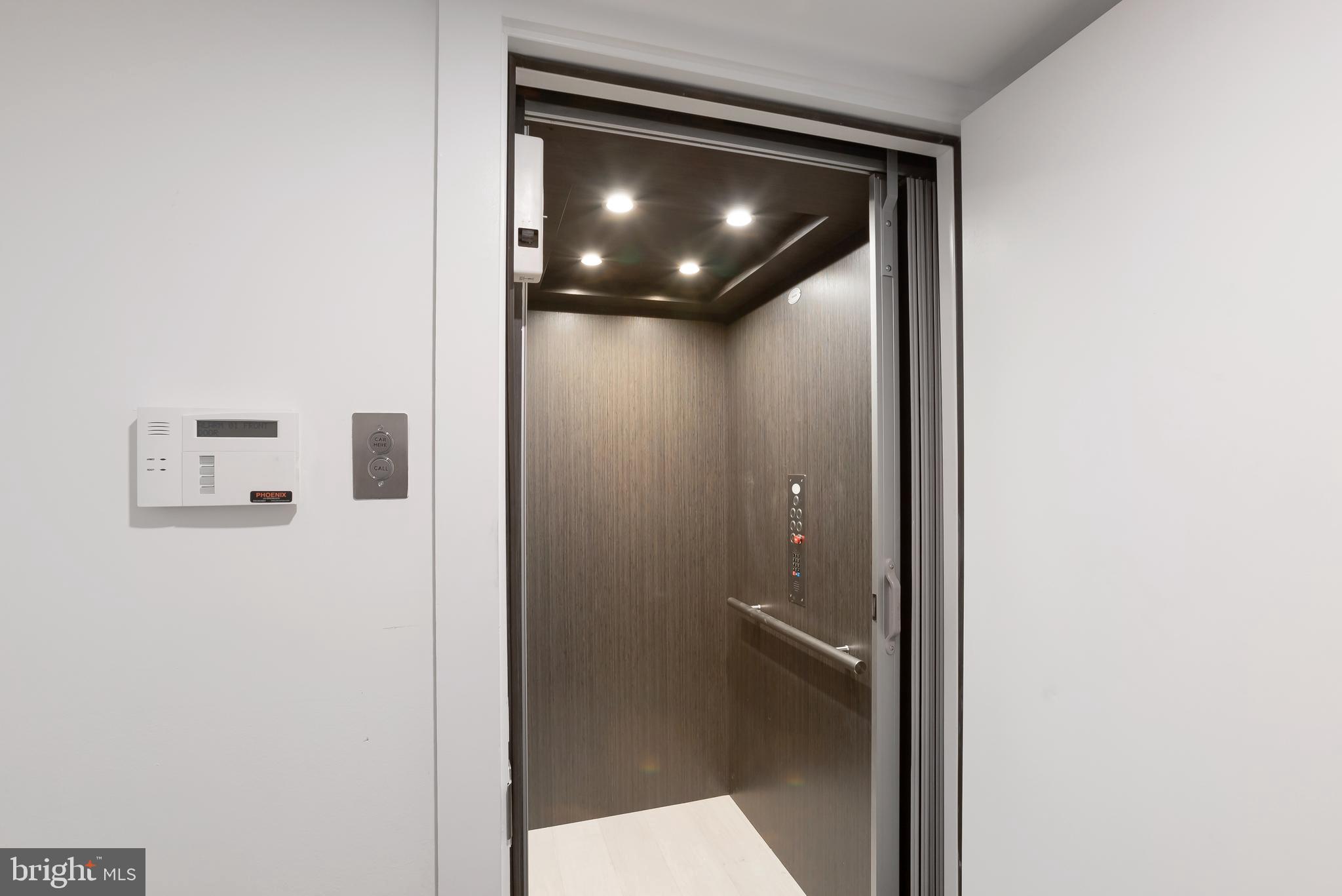 SOCIETY HILL - Residential