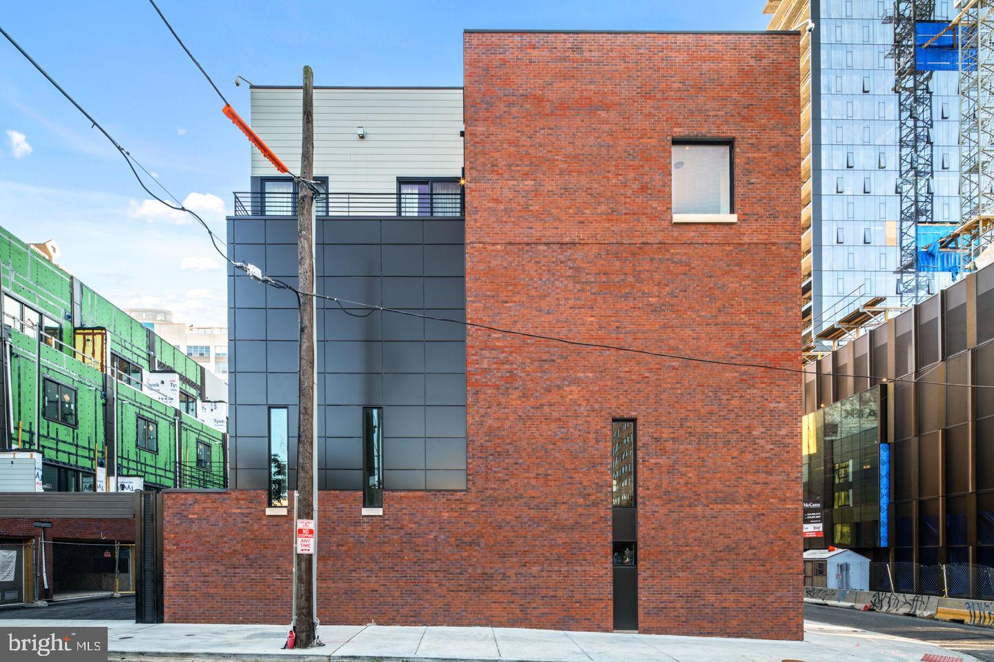 SOCIETY HILL - Residential