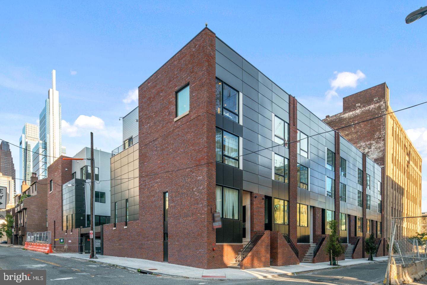 SOCIETY HILL - Residential