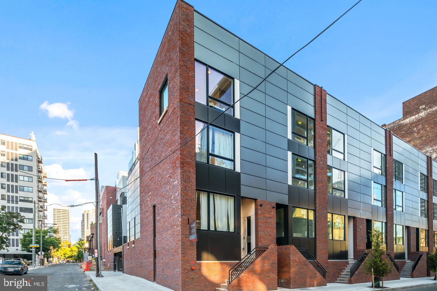 SOCIETY HILL - Residential