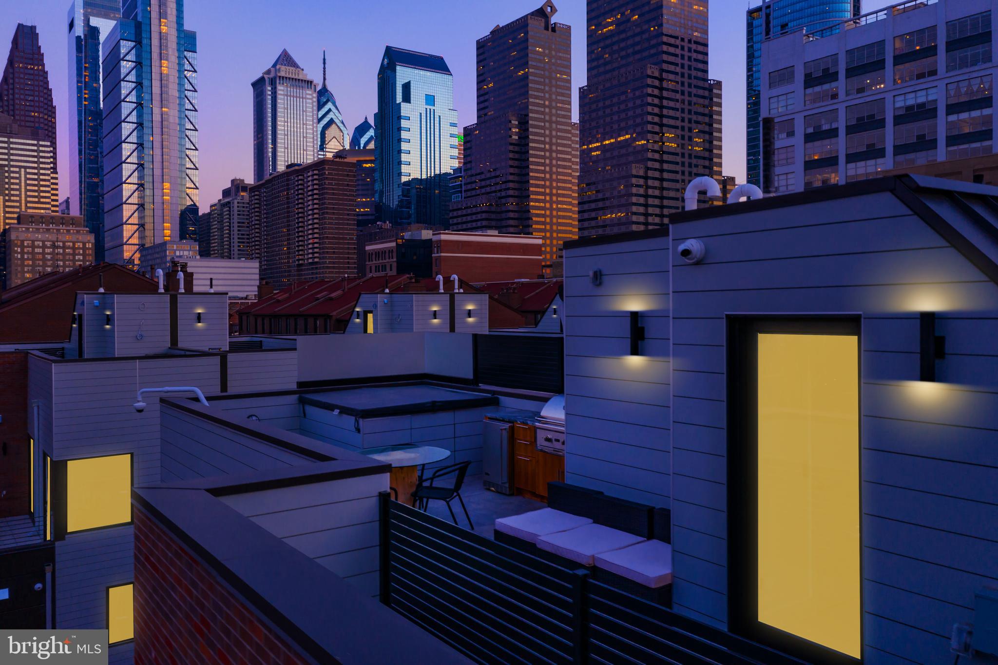 SOCIETY HILL - Residential