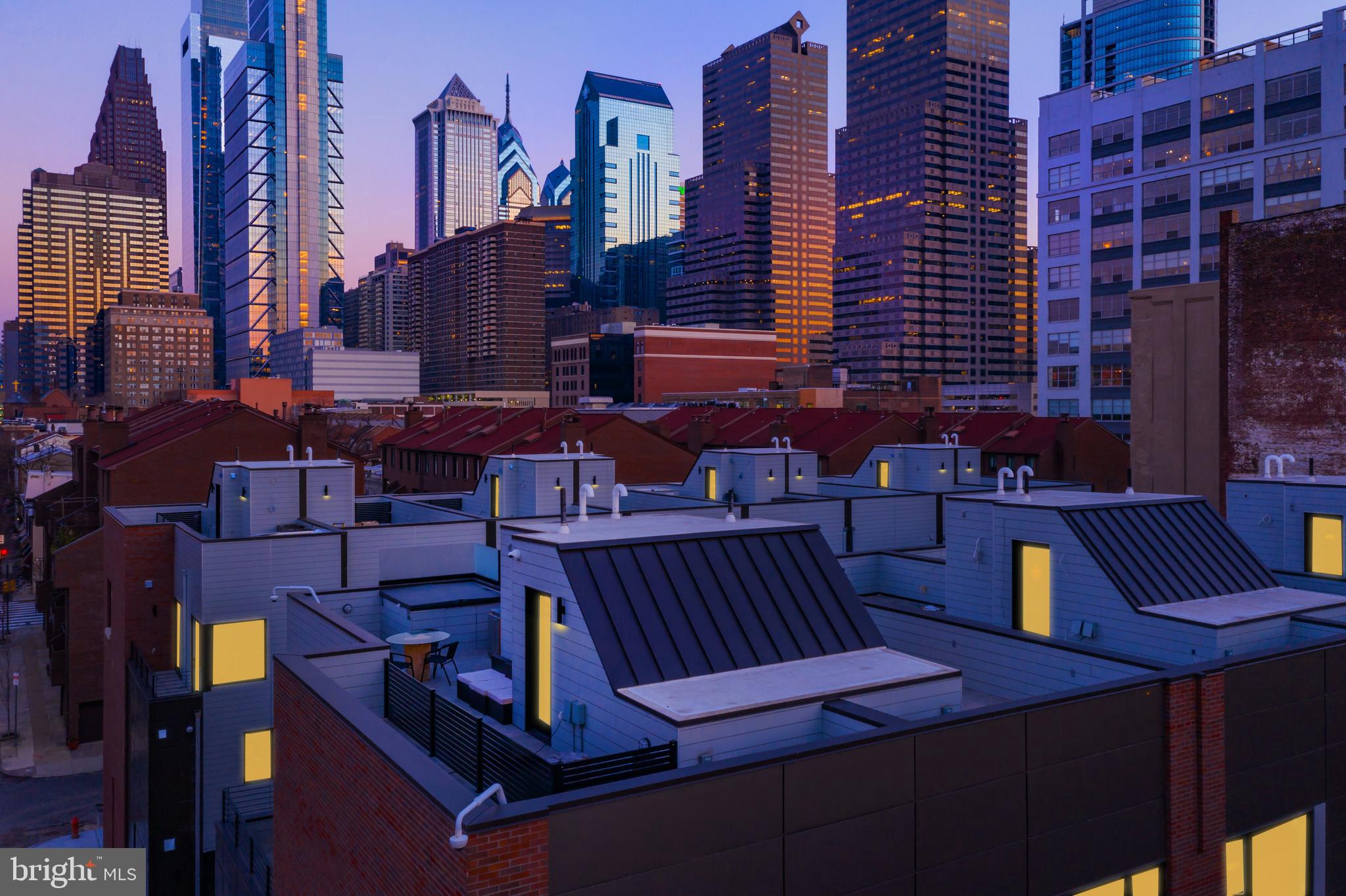 SOCIETY HILL - Residential