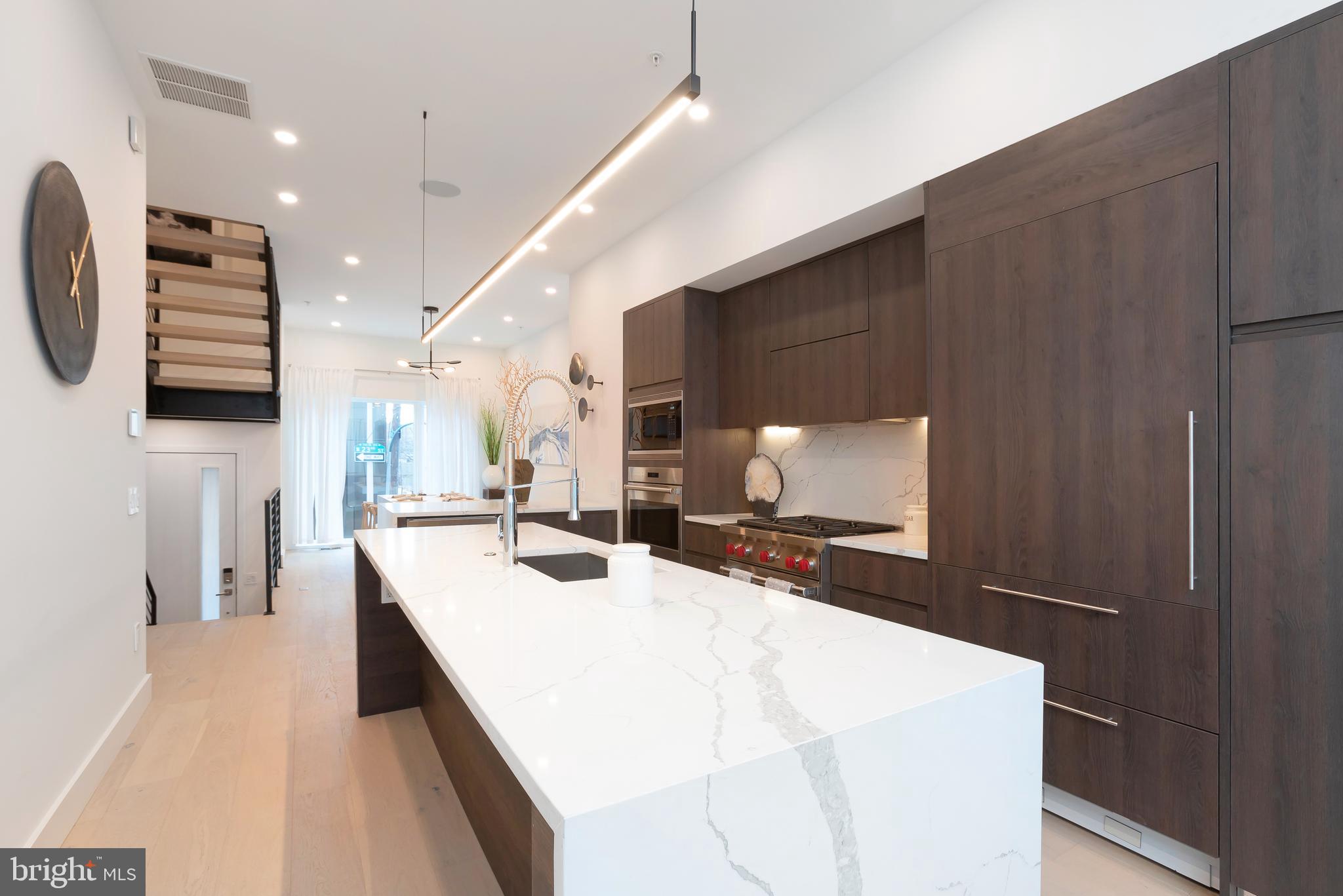 SOCIETY HILL - Residential