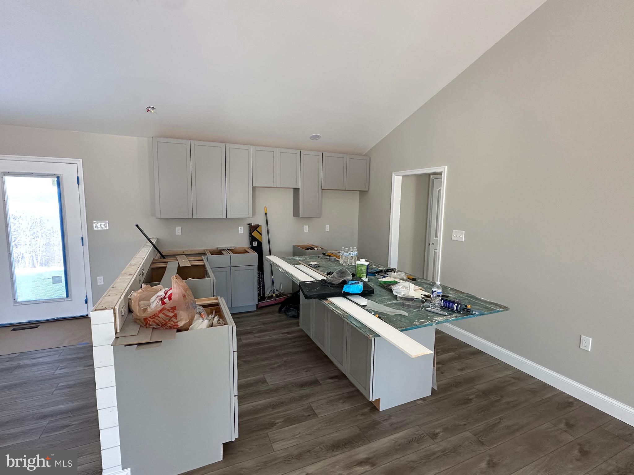 MOHR'S LANDING - Residential