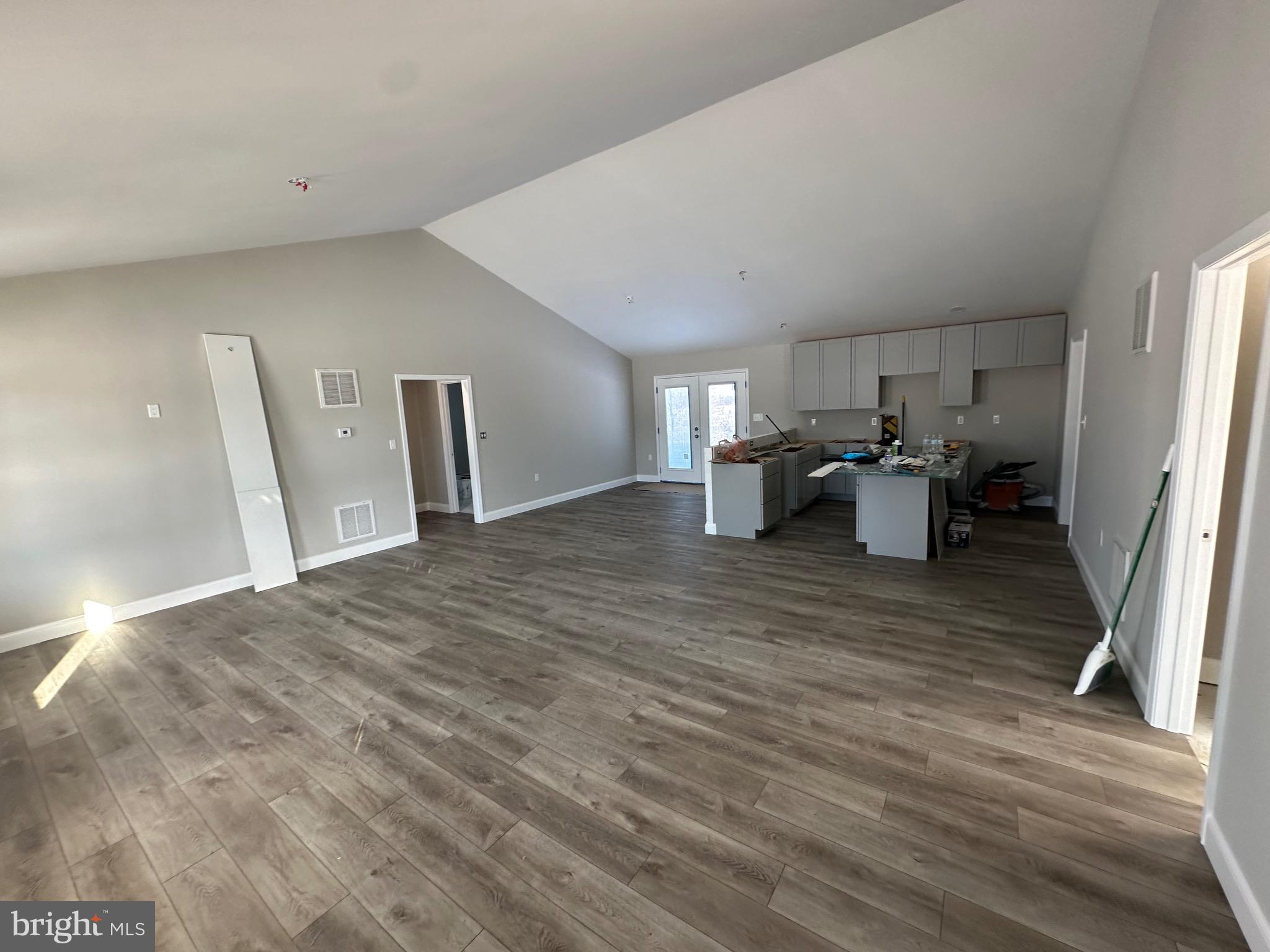 MOHR'S LANDING - Residential