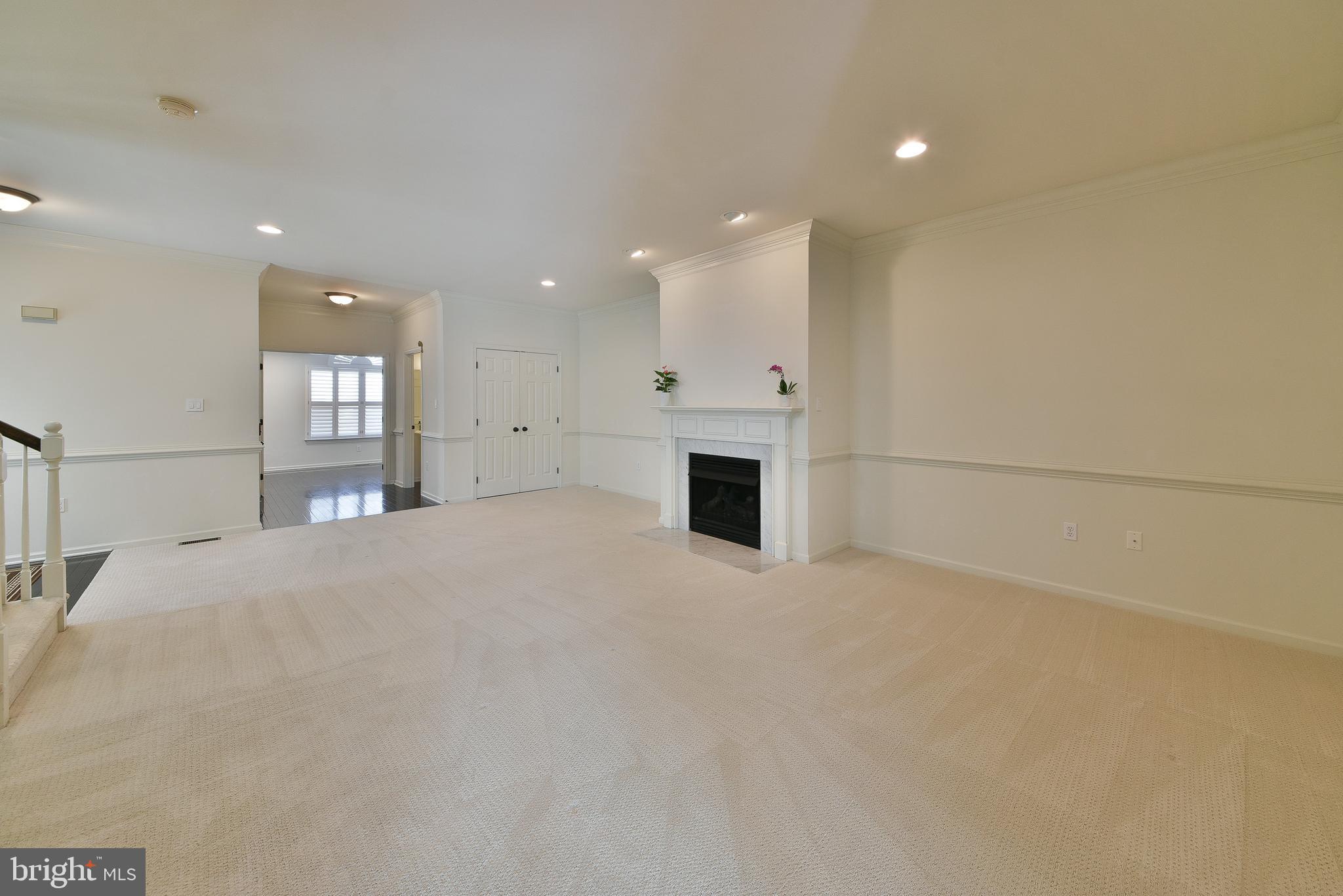 FAIRWAYS AT GREEN ME - Residential