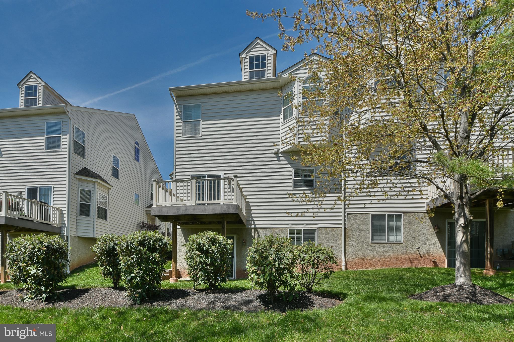 FAIRWAYS AT GREEN ME - Residential