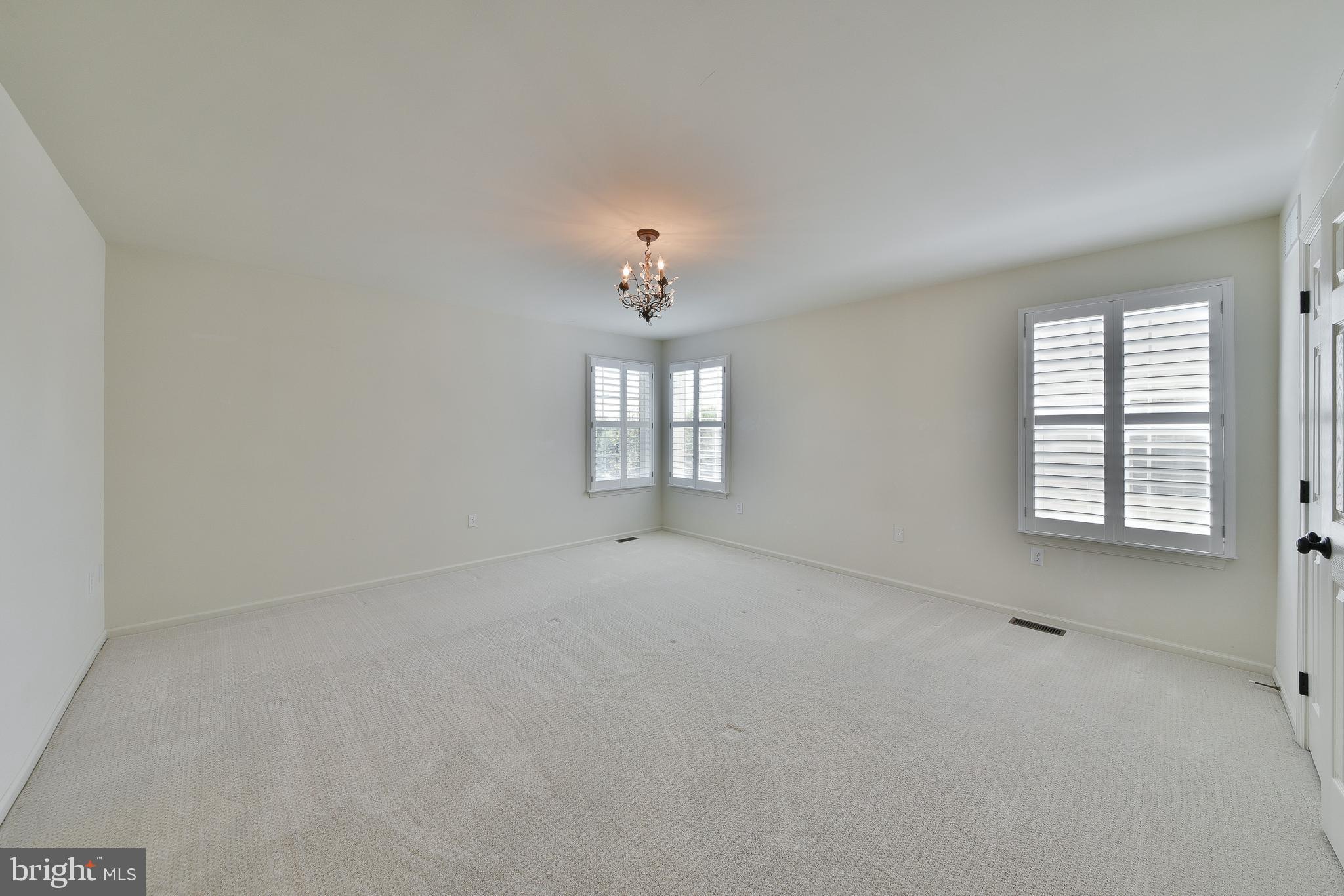 FAIRWAYS AT GREEN ME - Residential