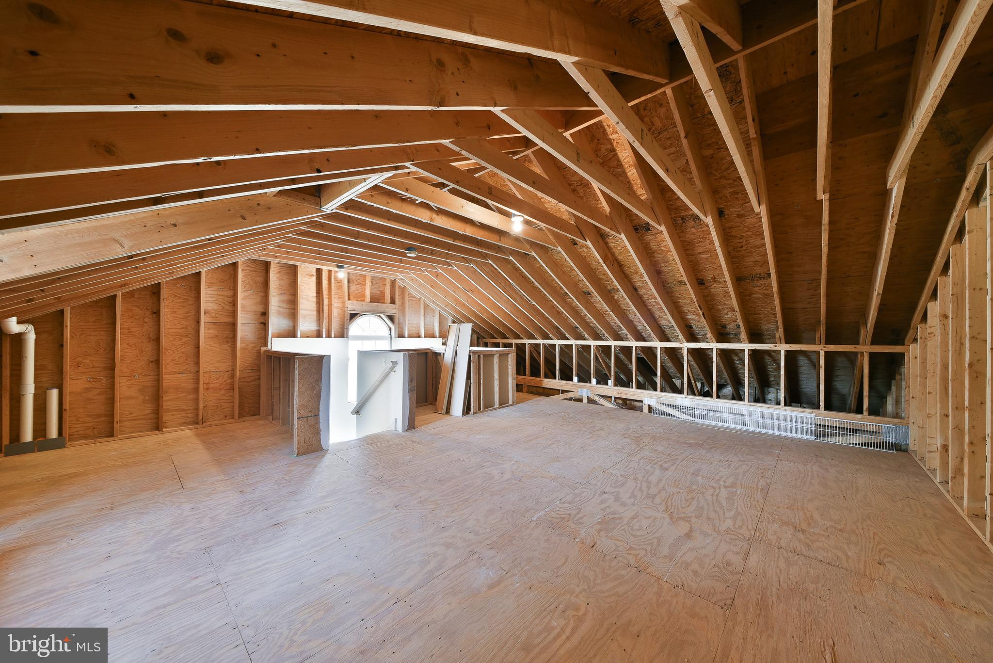 FAIRWAYS AT GREEN ME - Residential