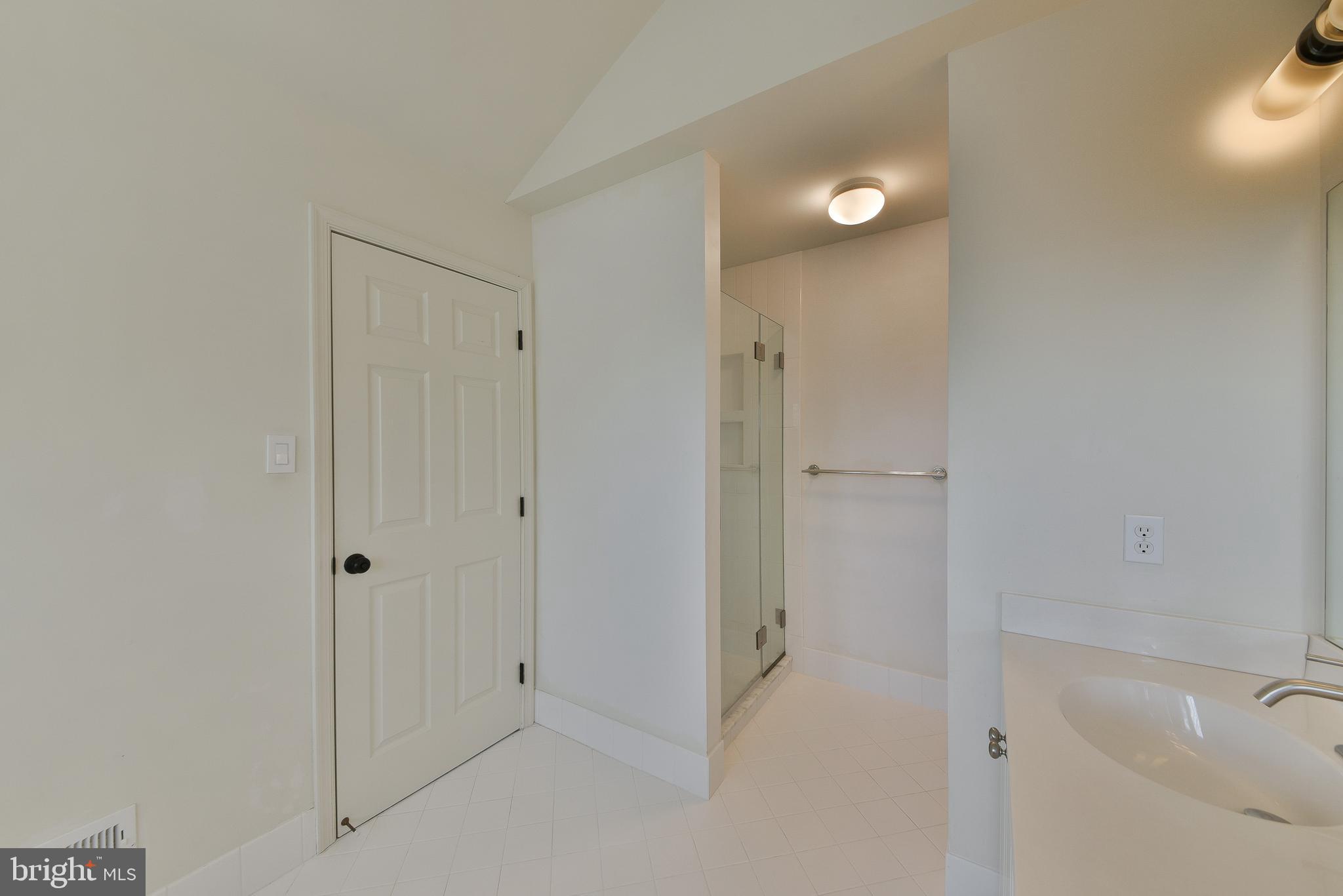 FAIRWAYS AT GREEN ME - Residential