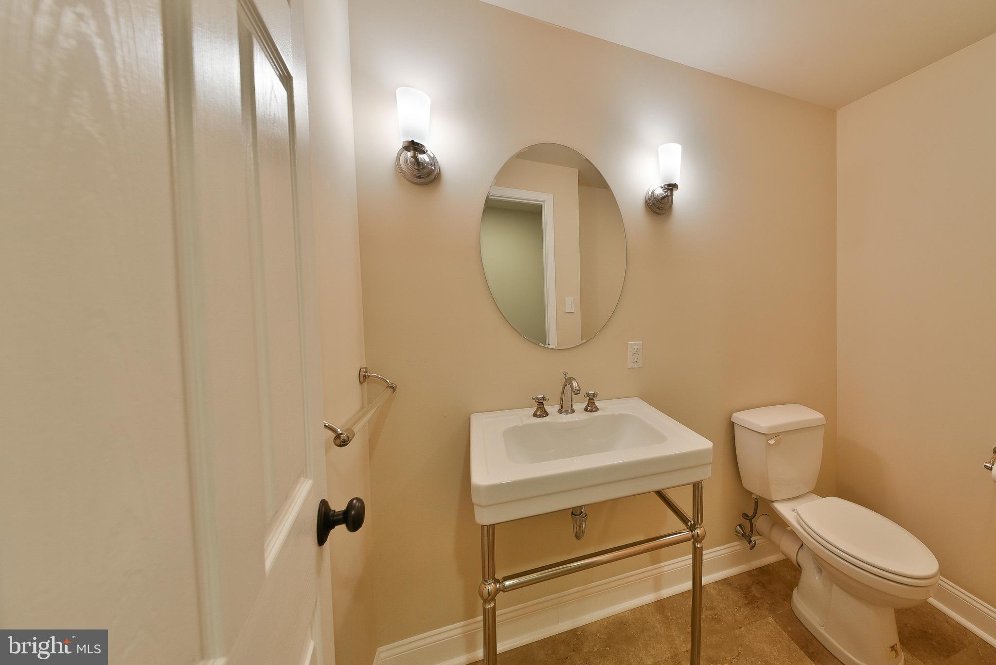 FAIRWAYS AT GREEN ME - Residential