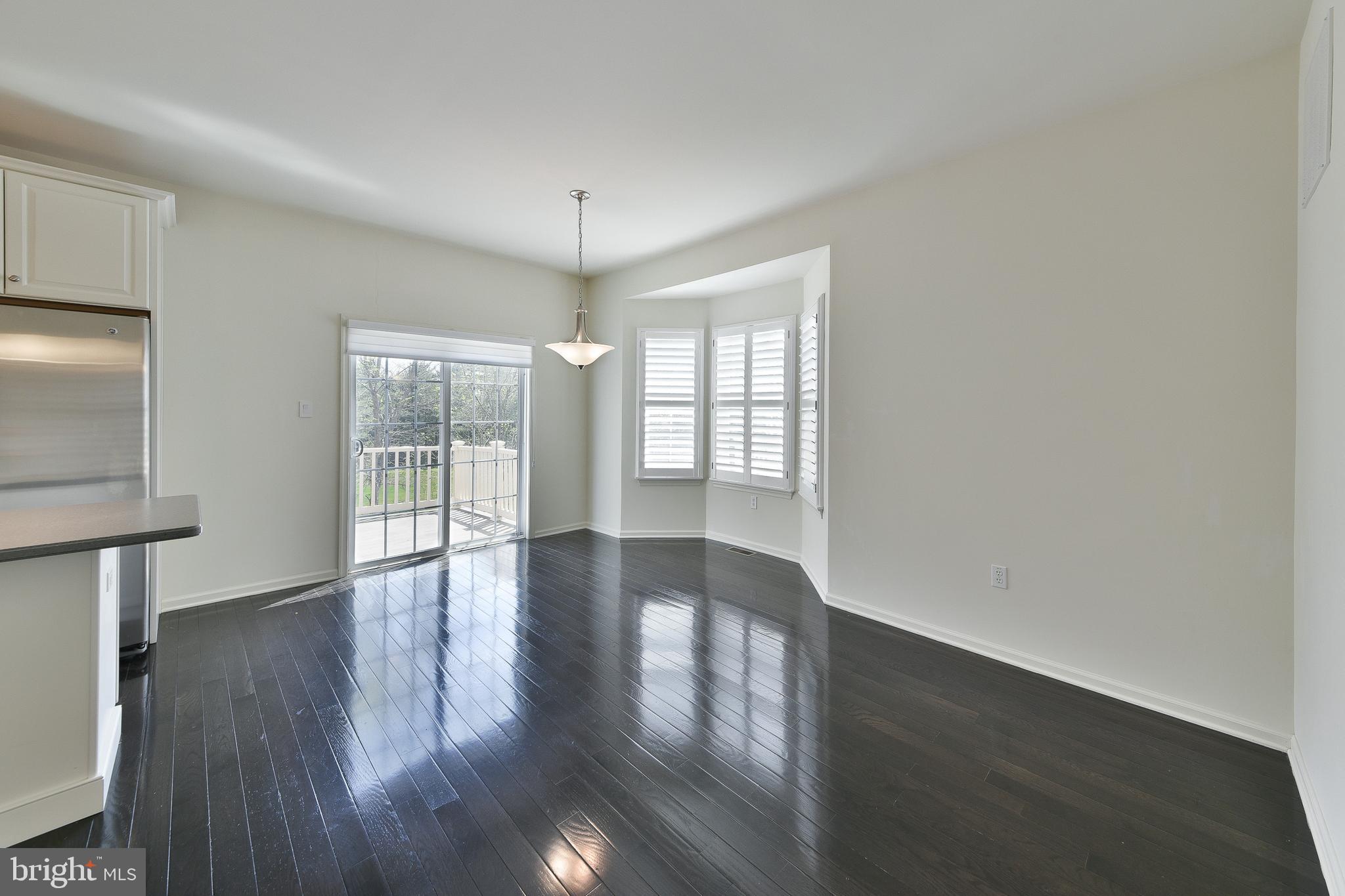 FAIRWAYS AT GREEN ME - Residential