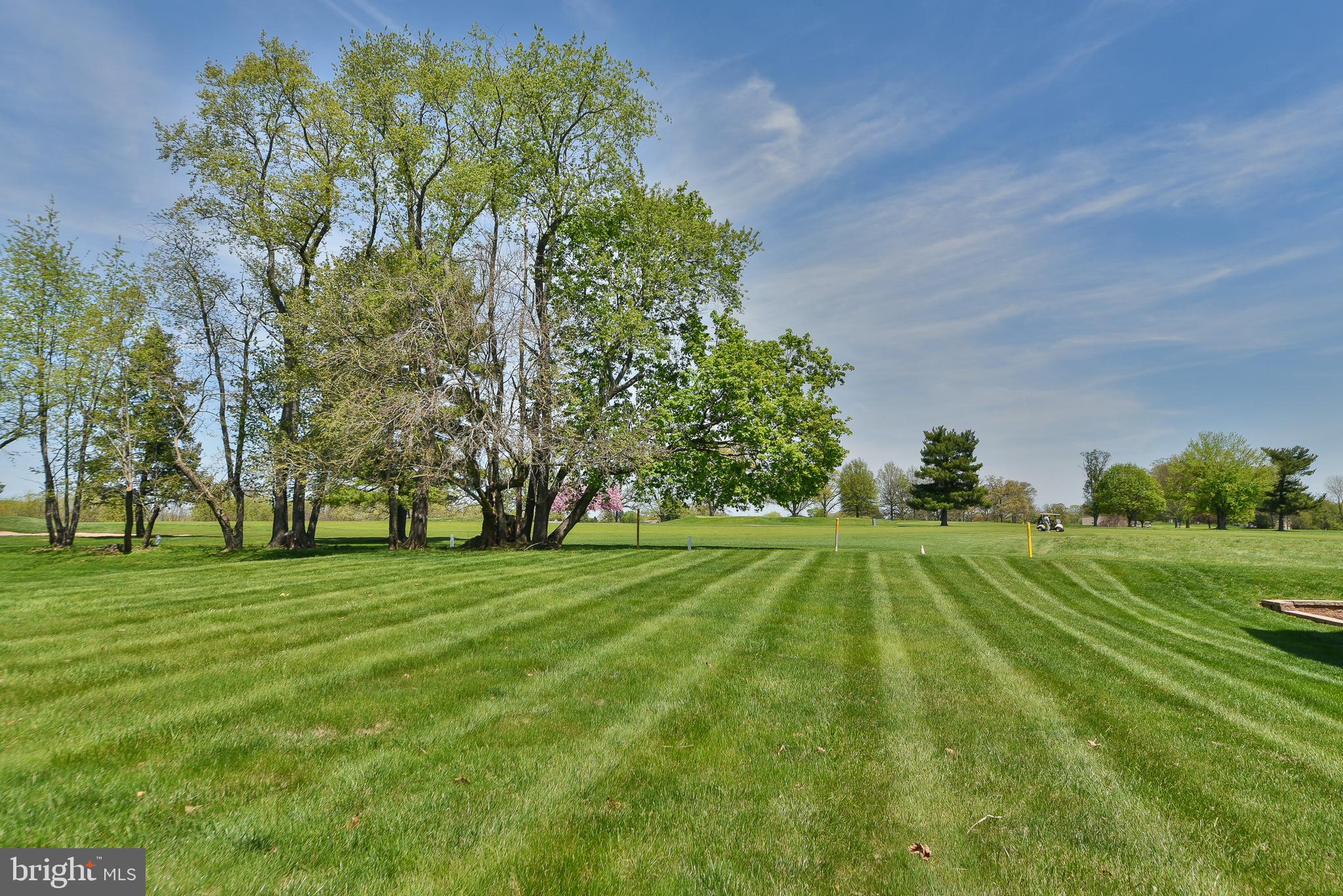 FAIRWAYS AT GREEN ME - Residential